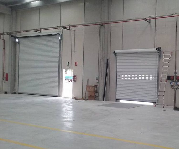 Fabricación y automatismos de puertas metálicas en Tarragona