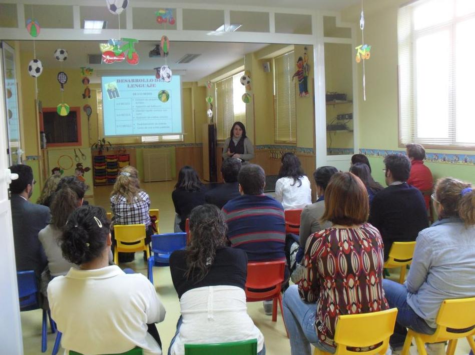 Escuela de Padres: Actividades y Servicios de Mi Primer Cole Escuela de Padres: Actividades y Servicios de Mi Primer Cole
