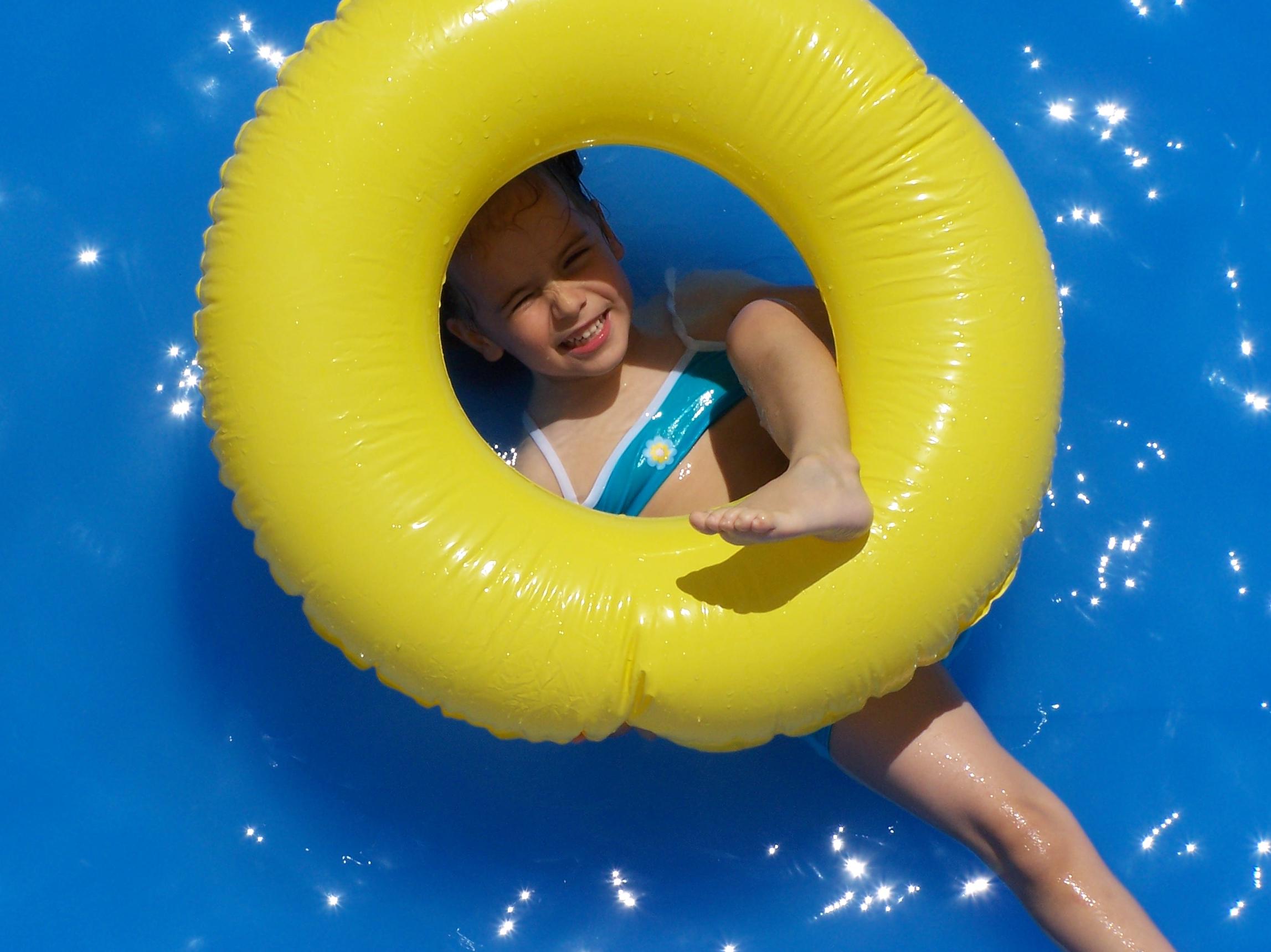 Natación optativa: Actividades y Servicios de Mi Primer Cole Natación optativa: Actividades y Servicios de Mi Primer Cole