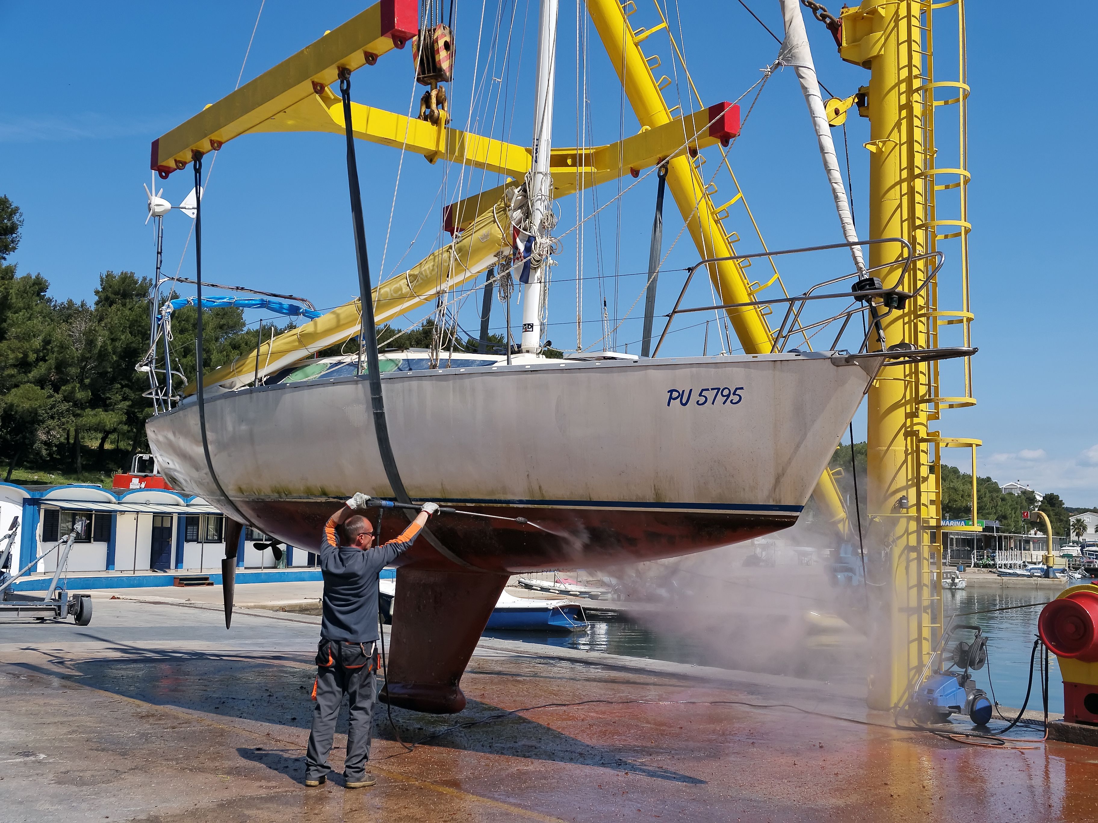 Mantenimiento de barcos: Servicios de AQ Marine Mantenimiento de barcos: Servicios de AQ Marine