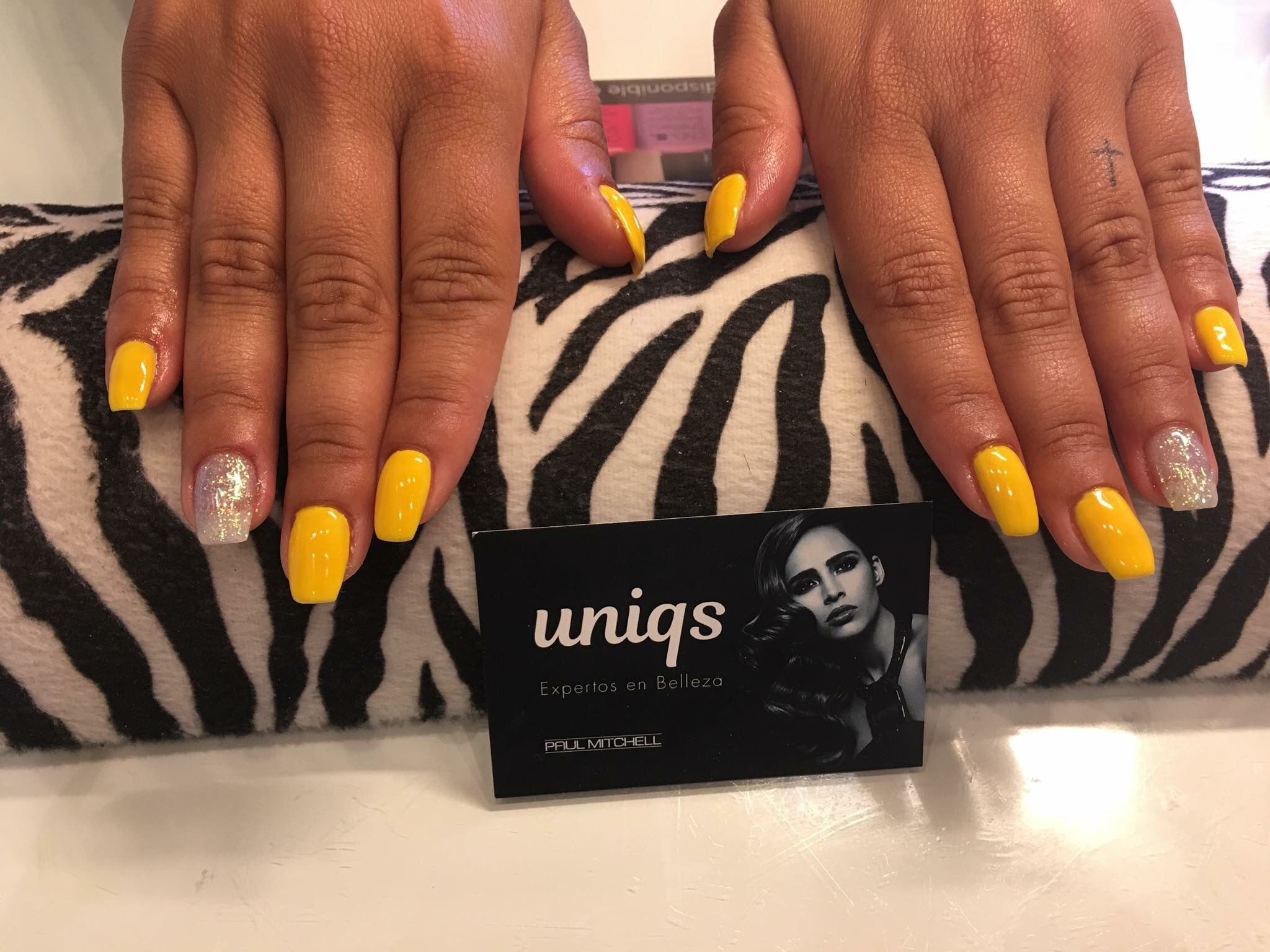 Esmaltado permanente: Servicios de UNIQS Esmaltado permanente: Servicios de UNIQS