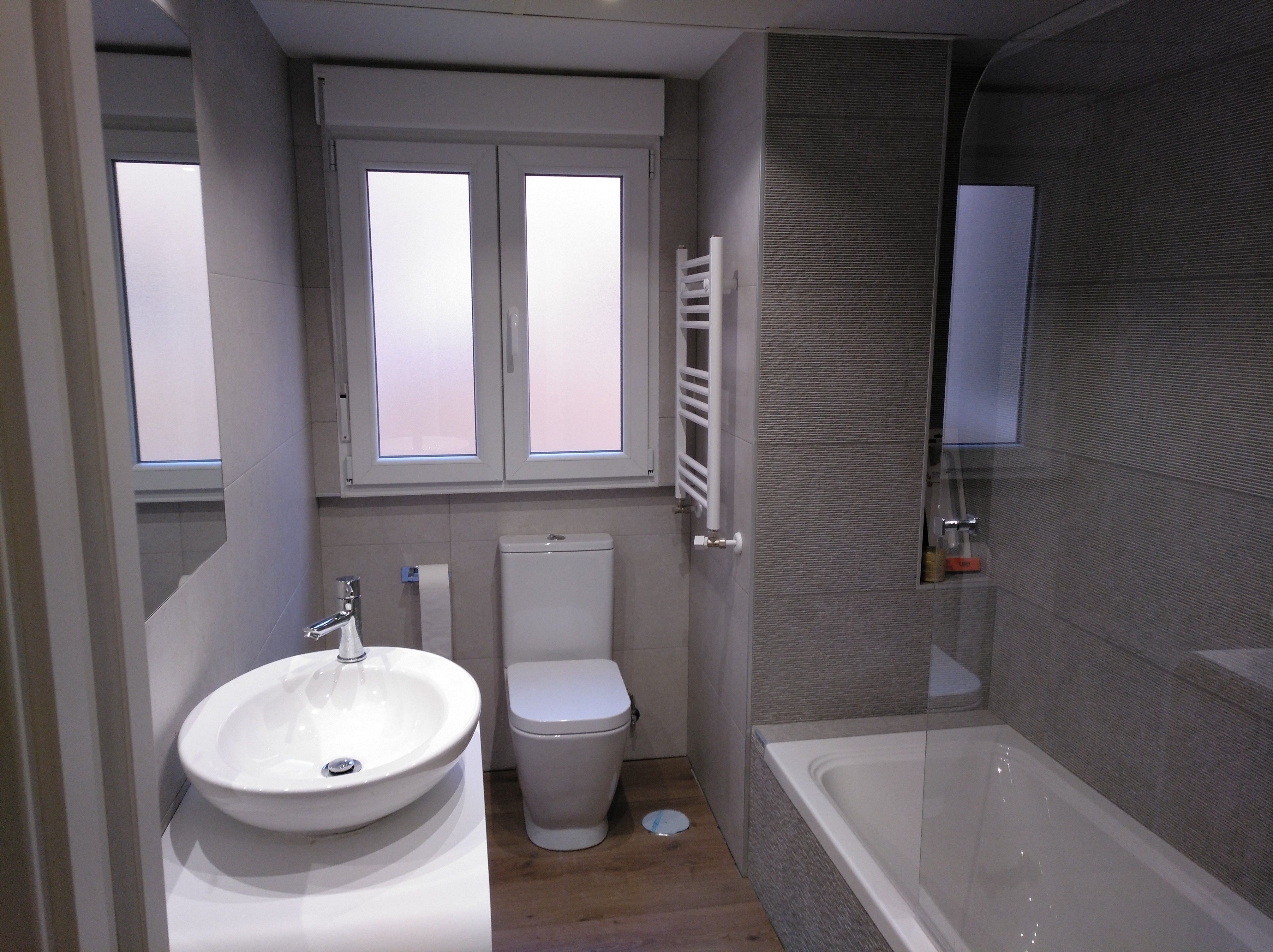 Baños: Catálogo de Estudio de Cocinas Isaías Padial Baños: Catálogo de Estudio de Cocinas Isaías Padial