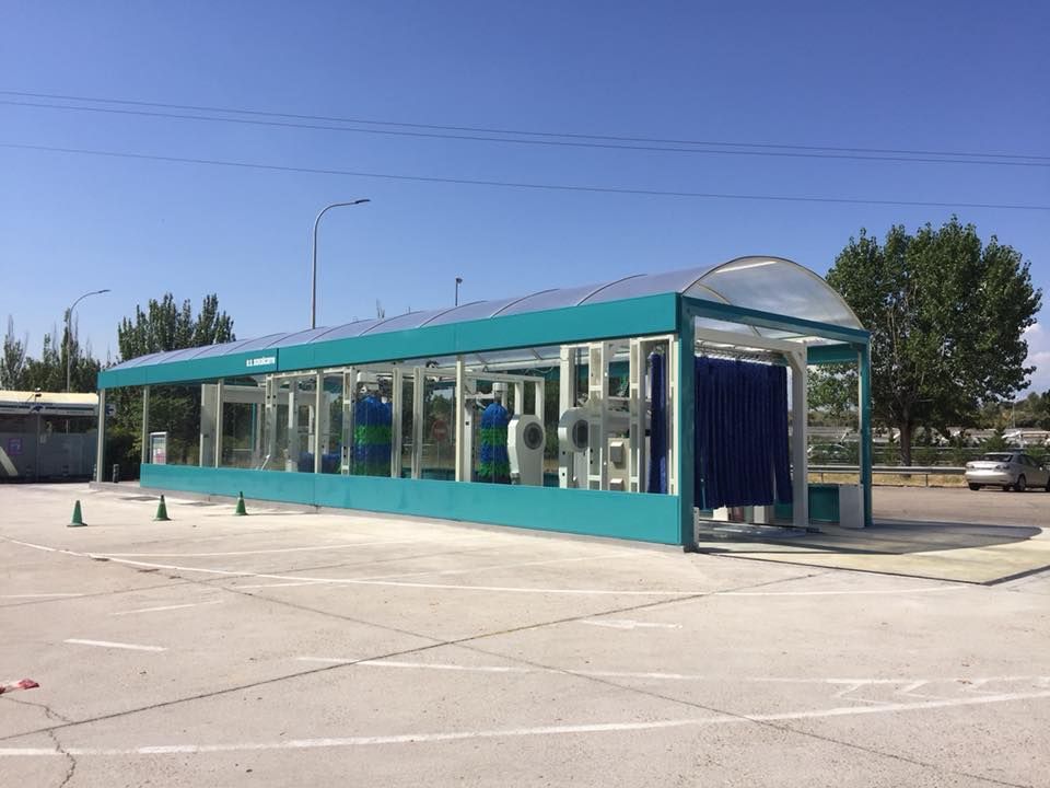 Lavado de vehículos: Servicios de Estación de Servicio Navalcarro BP Lavado de vehículos: Servicios de Estación de Servicio Navalcarro BP