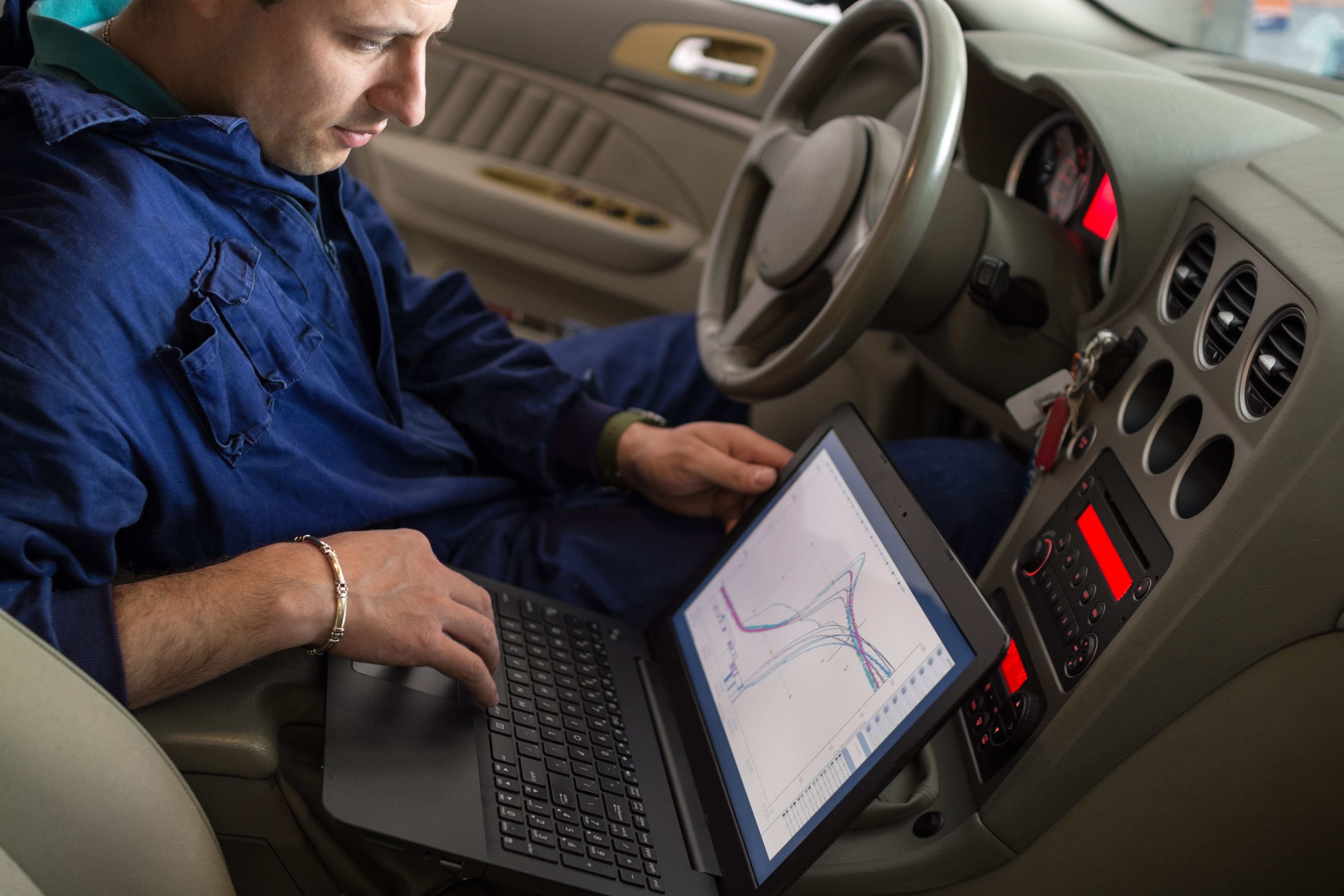 Diagnosis de vehículos: Servicios de Autocenter Beurko Diagnosis de vehículos: Servicios de Autocenter Beurko