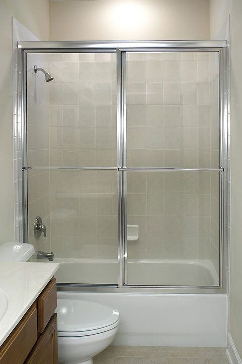 Mamparas de baño: Servicios de Toldos Monreal Mamparas de baño: Servicios de Toldos Monreal