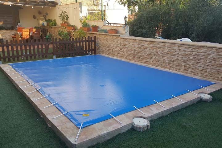Cubiertas para piscinas: Servicios de Toldos Monreal Cubiertas para piscinas: Servicios de Toldos Monreal