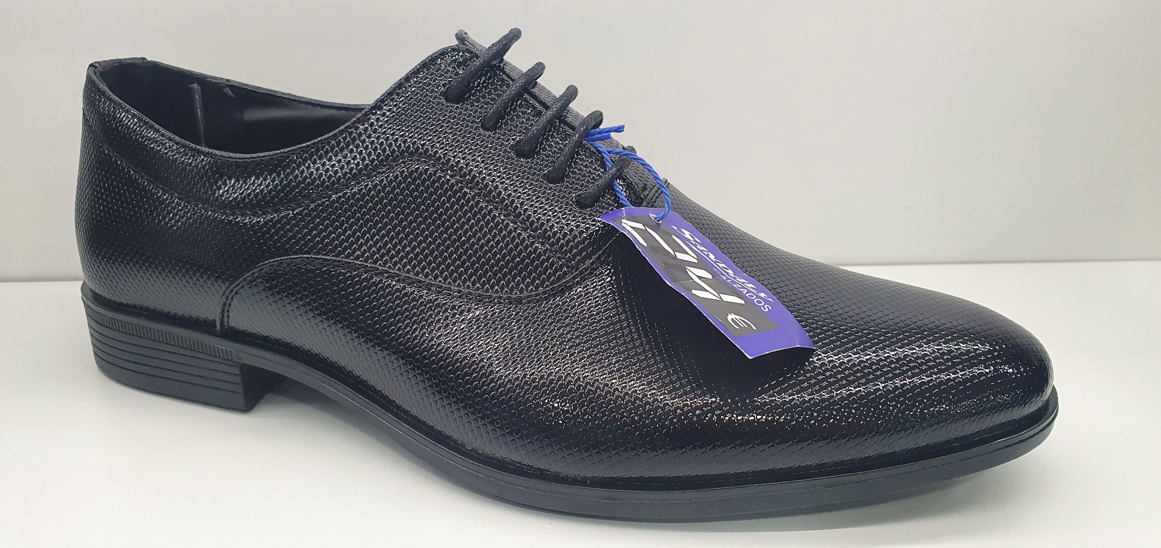 zapato brillo puntos marcados moda joven zapato brillo puntos marcados moda joven