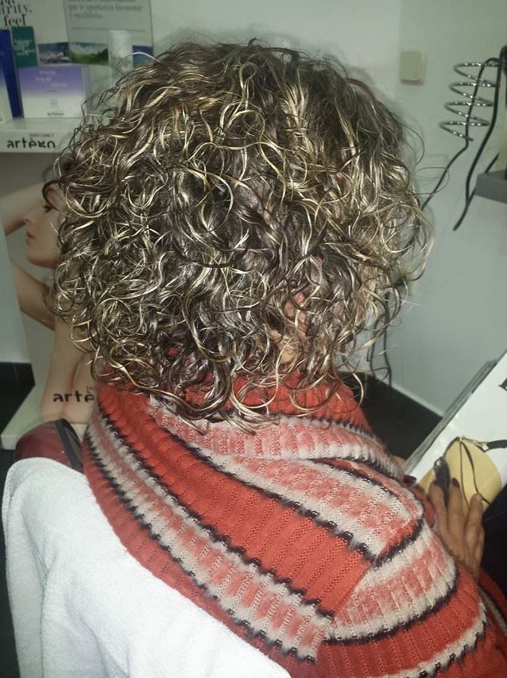 Forma y Volumen: Peluquería y Estética de Ana de León Salón de Peluquería Forma y Volumen: Peluquería y Estética de Ana de León Salón de Peluquería