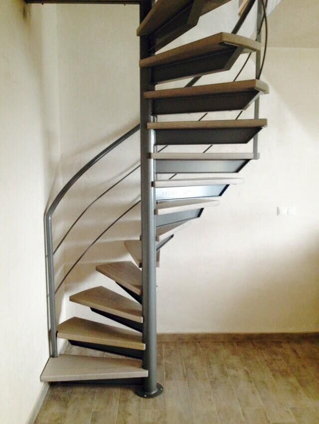 Escaleras metálicas y barandilas: Servicios de Pepe de Marhe Escaleras metálicas y barandilas: Servicios de Pepe de Marhe