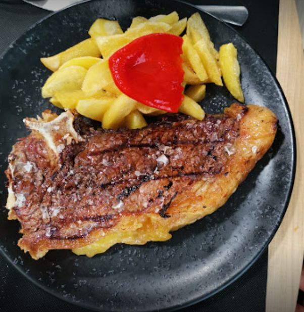 Pescados, carnes y menú infantil: Carta de Restaurante Regenjo Pescados, carnes y menú infantil: Carta de Restaurante Regenjo