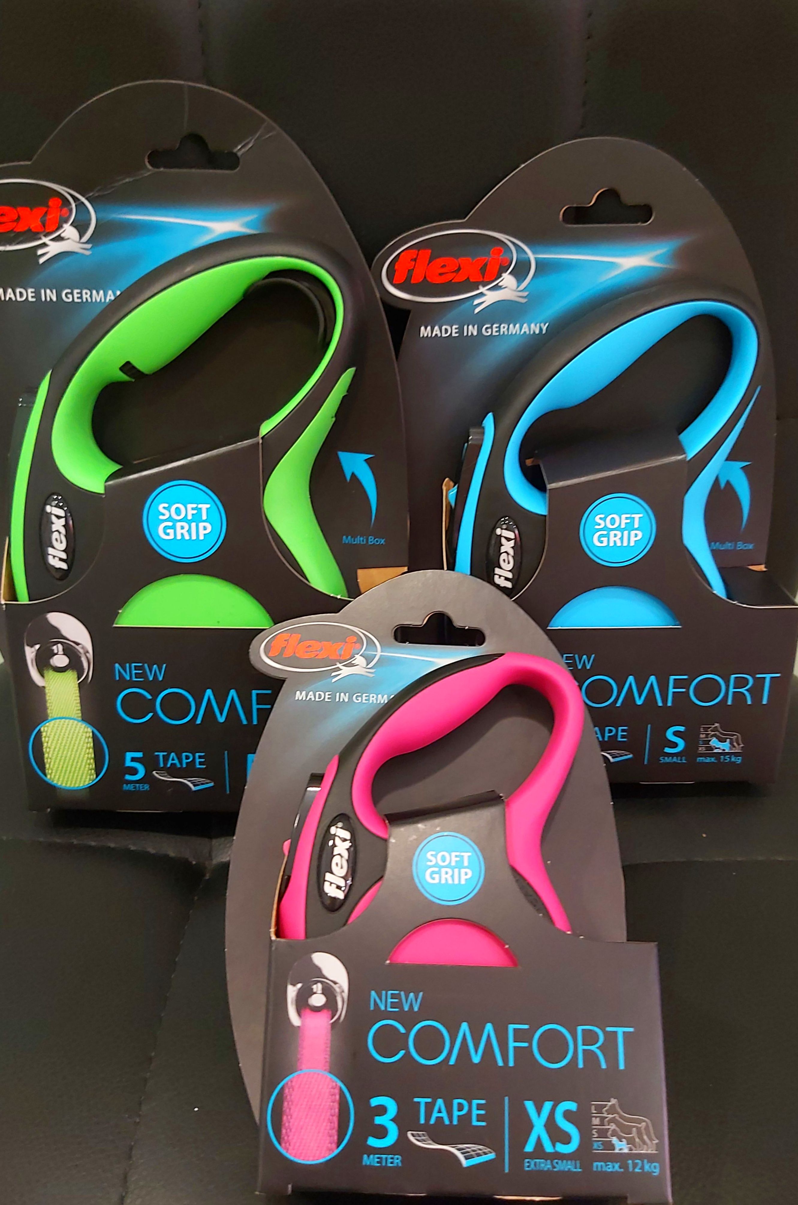 Los Flexi con divertidos colores y cinta a juego en Mascotes Castellbell: Productos y servicios de JORDI / DAVINIA Los Flexi con divertidos colores y cinta a juego en Mascotes Castellbell: Productos y servicios de JORDI / DAVINIA