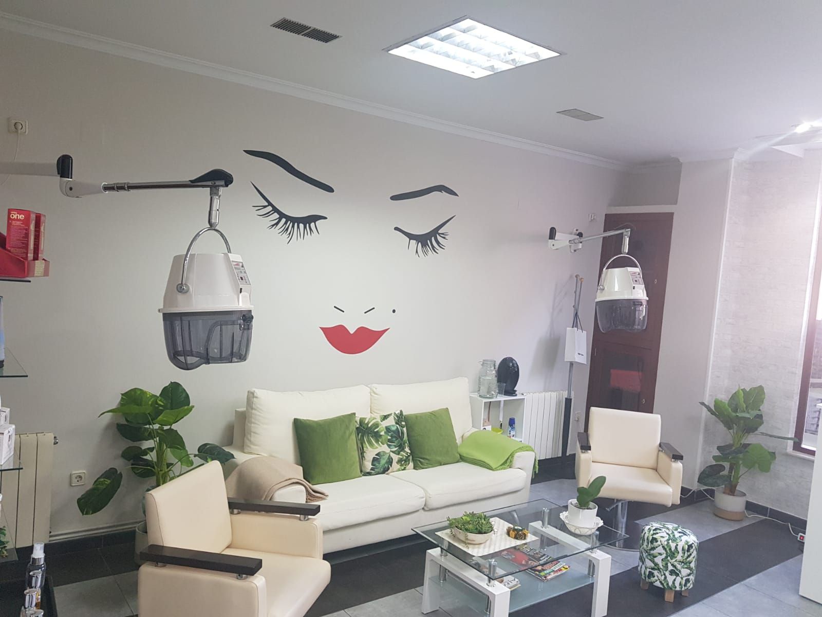 Peluquería Unisex: Servicios de Salón de Belleza La Coquette Peluquería Unisex: Servicios de Salón de Belleza La Coquette