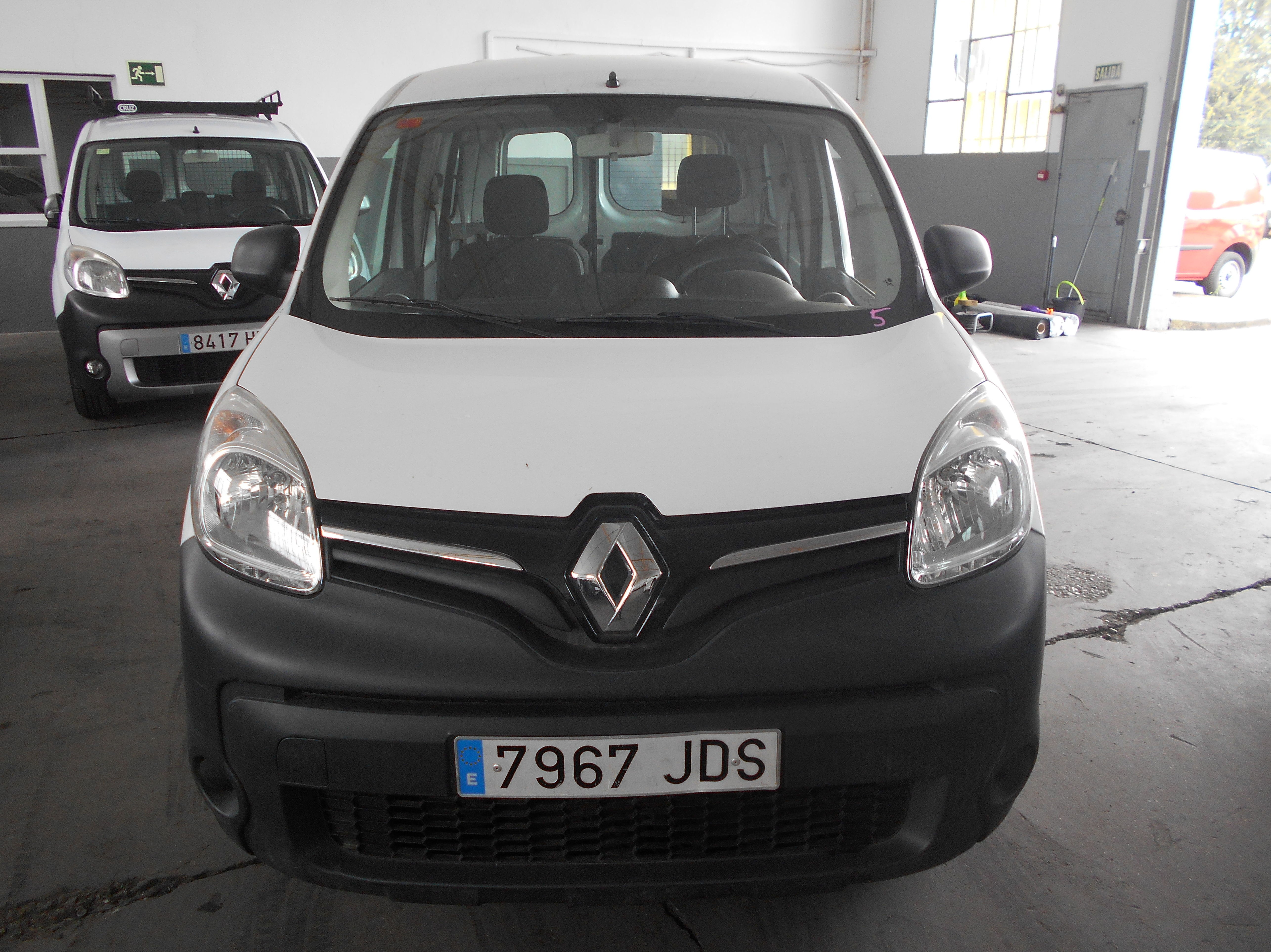 RENAULT KANGOO 5 PLAZAS 2015: Stock de Furgonetas a Buen Precio RENAULT KANGOO 5 PLAZAS 2015: Stock de Furgonetas a Buen Precio