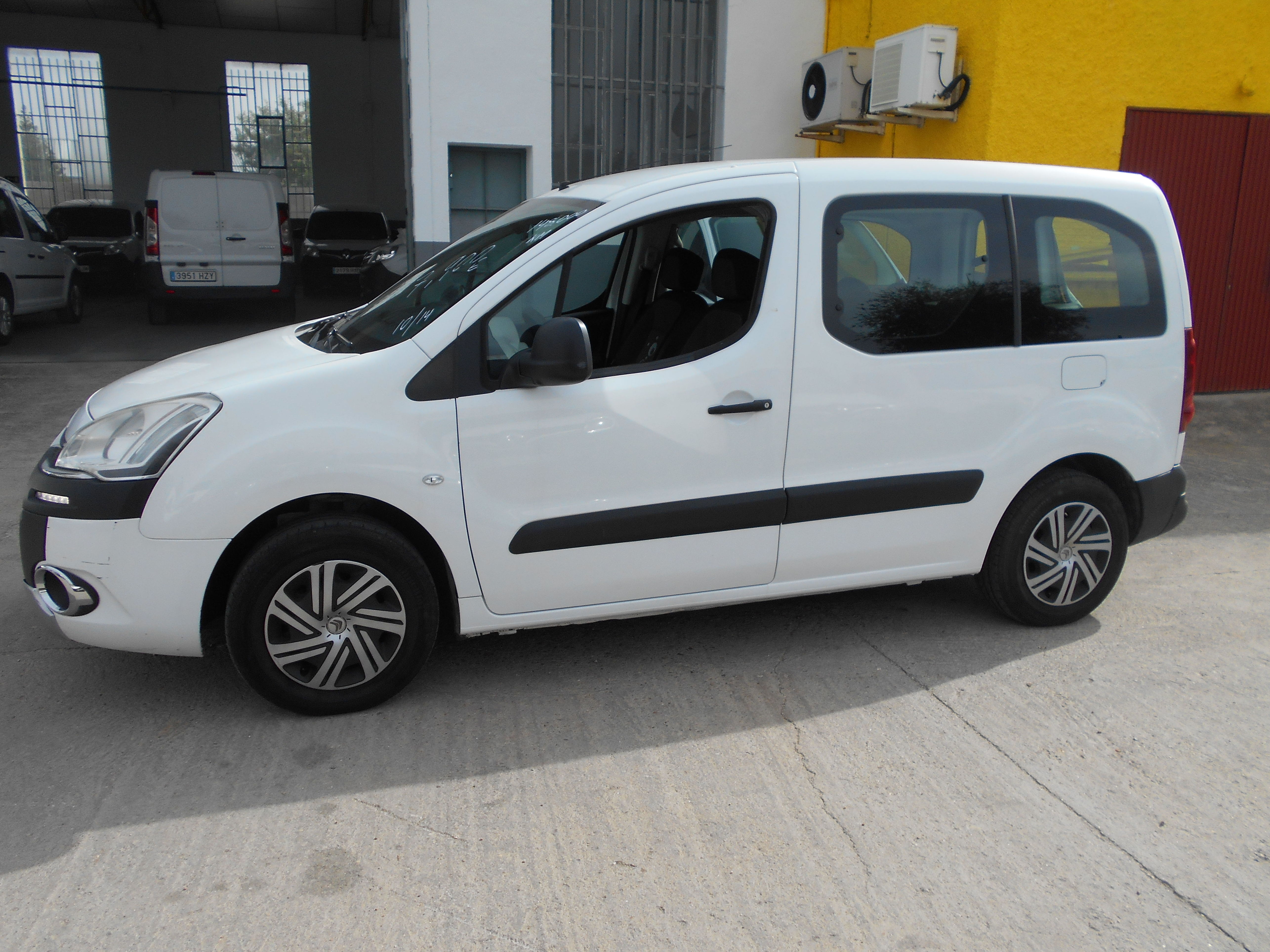 CITROEN BERLINGO 5 PLAZAS HDI 2014: Stock de Furgonetas a Buen Precio CITROEN BERLINGO 5 PLAZAS HDI 2014: Stock de Furgonetas a Buen Precio