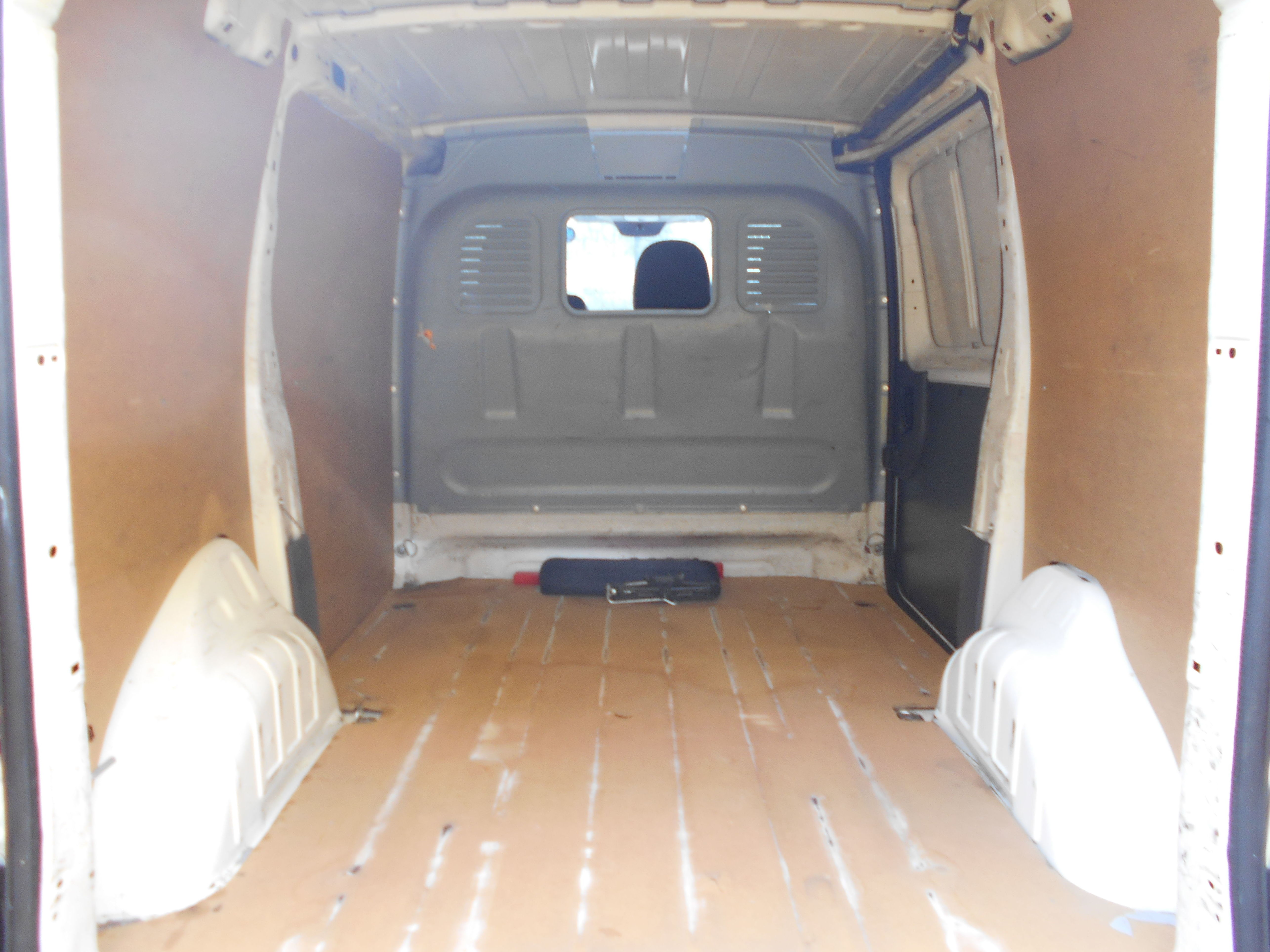 CITROEN JUMPY HDI 2015: Stock de Furgonetas a Buen Precio CITROEN JUMPY HDI 2015: Stock de Furgonetas a Buen Precio