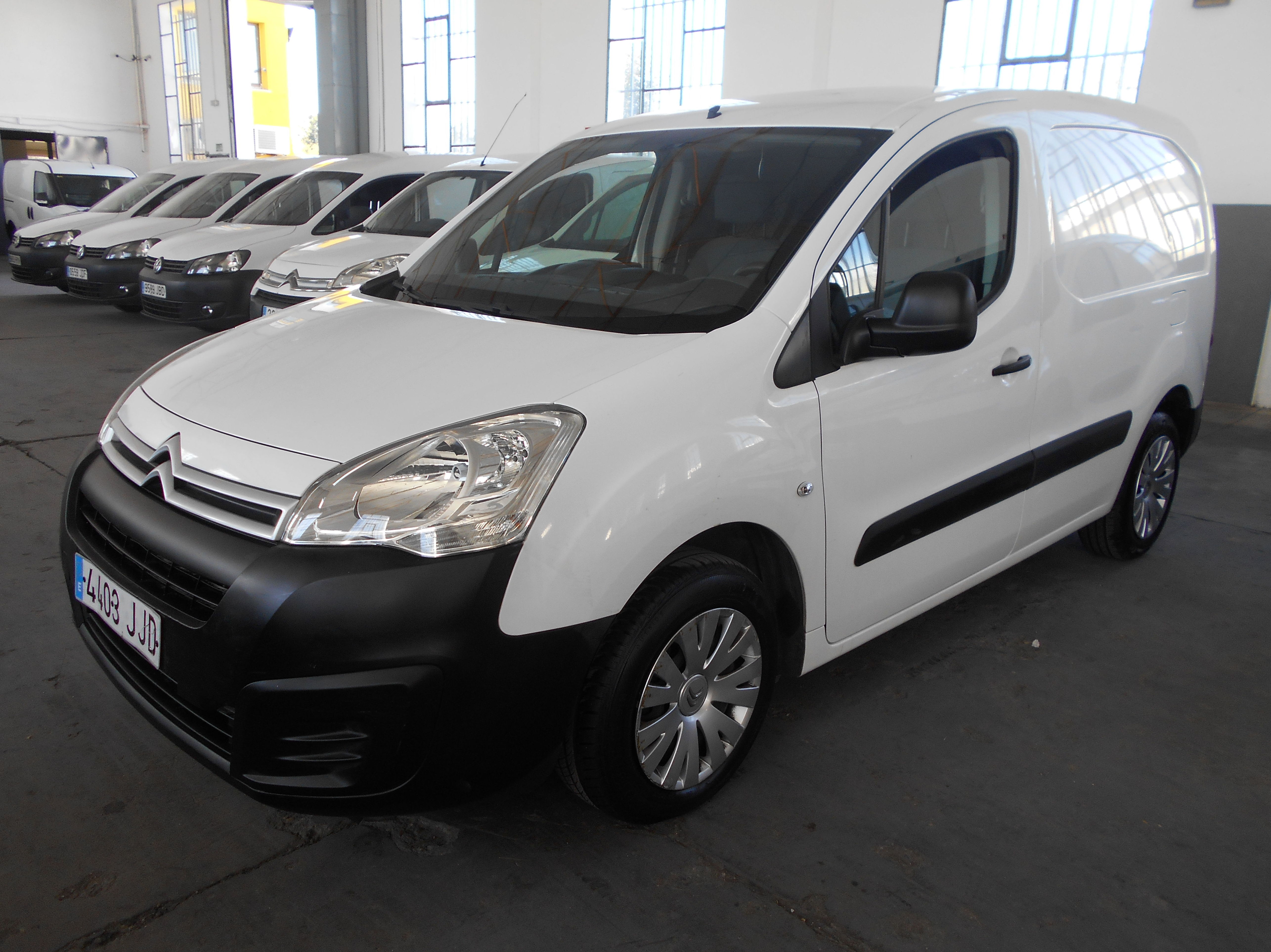 CITROEN BERLINGO FURGON 2015: Stock de Furgonetas a Buen Precio CITROEN BERLINGO FURGON 2015: Stock de Furgonetas a Buen Precio
