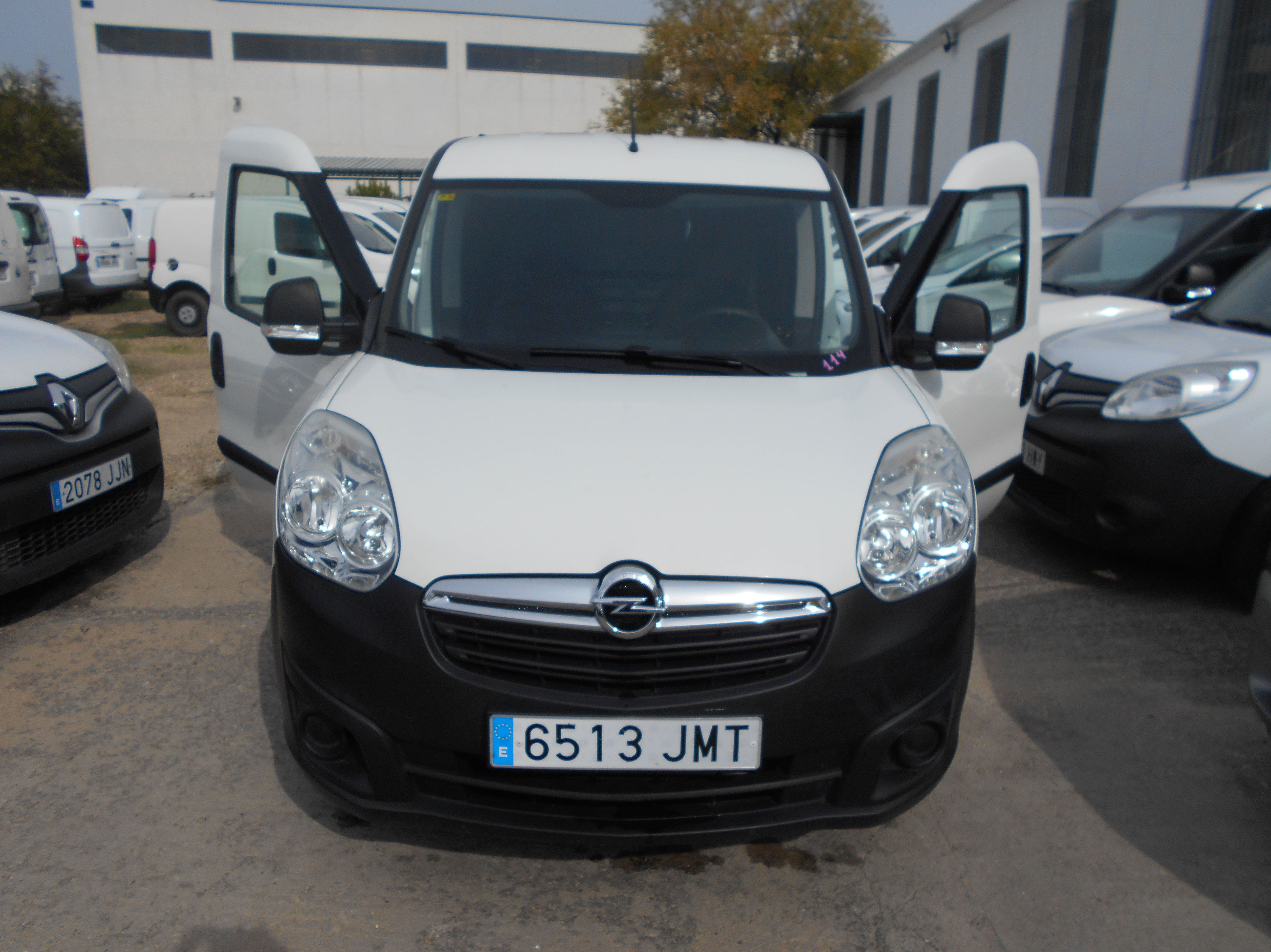 OPEL COMBO CDTI FURGON 2015: Stock de Furgonetas a Buen Precio OPEL COMBO CDTI FURGON 2015: Stock de Furgonetas a Buen Precio