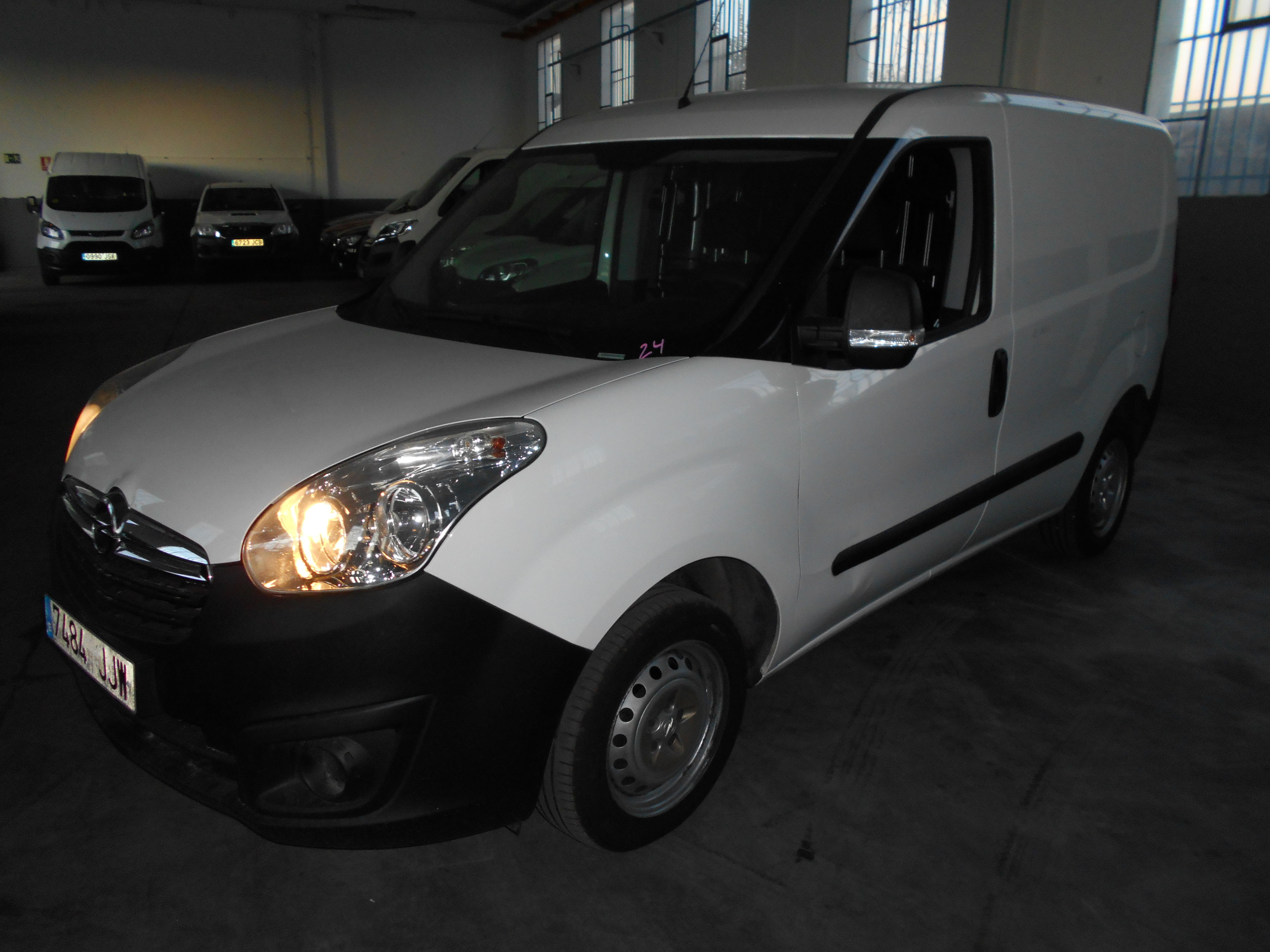 OPEL COMBO FURGON 2 PLAZAS 2015: Stock de Furgonetas a Buen Precio OPEL COMBO FURGON 2 PLAZAS 2015: Stock de Furgonetas a Buen Precio
