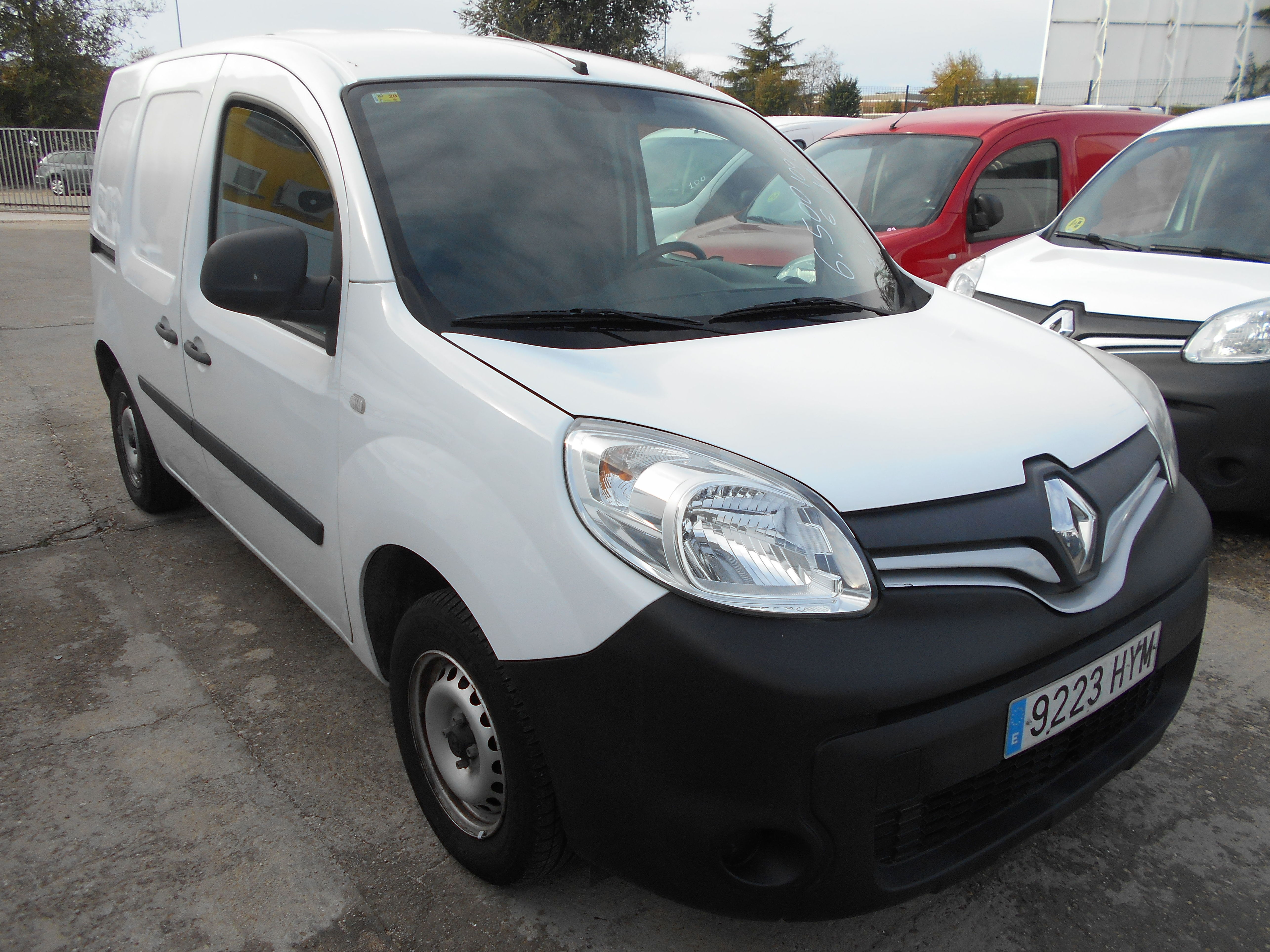 RENAULT KANGOO DCI FURGON 2014: Stock de Furgonetas a Buen Precio RENAULT KANGOO DCI FURGON 2014: Stock de Furgonetas a Buen Precio
