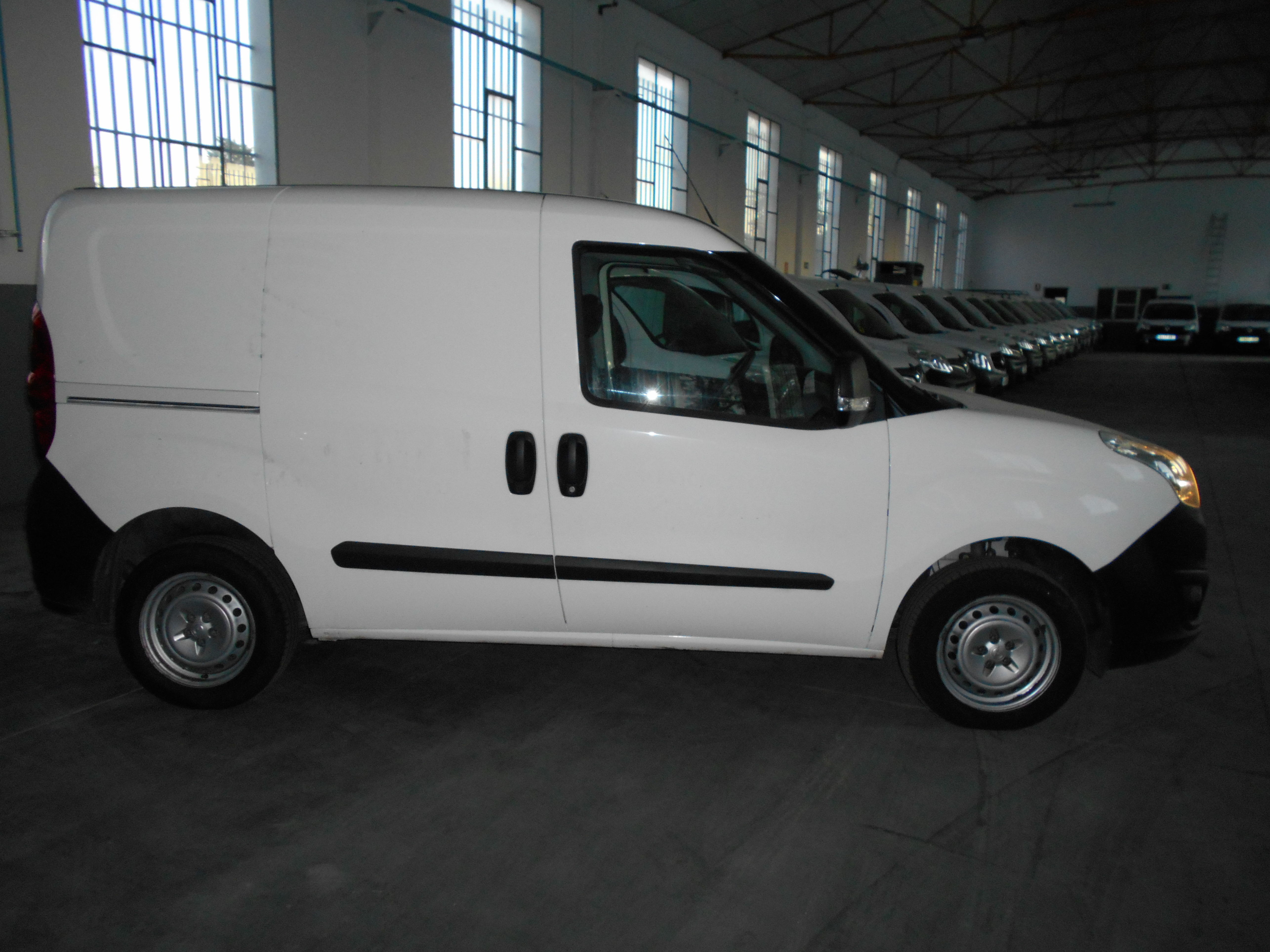 OPEL COMBO FURGON 2 PLAZAS 2015: Stock de Furgonetas a Buen Precio OPEL COMBO FURGON 2 PLAZAS 2015: Stock de Furgonetas a Buen Precio