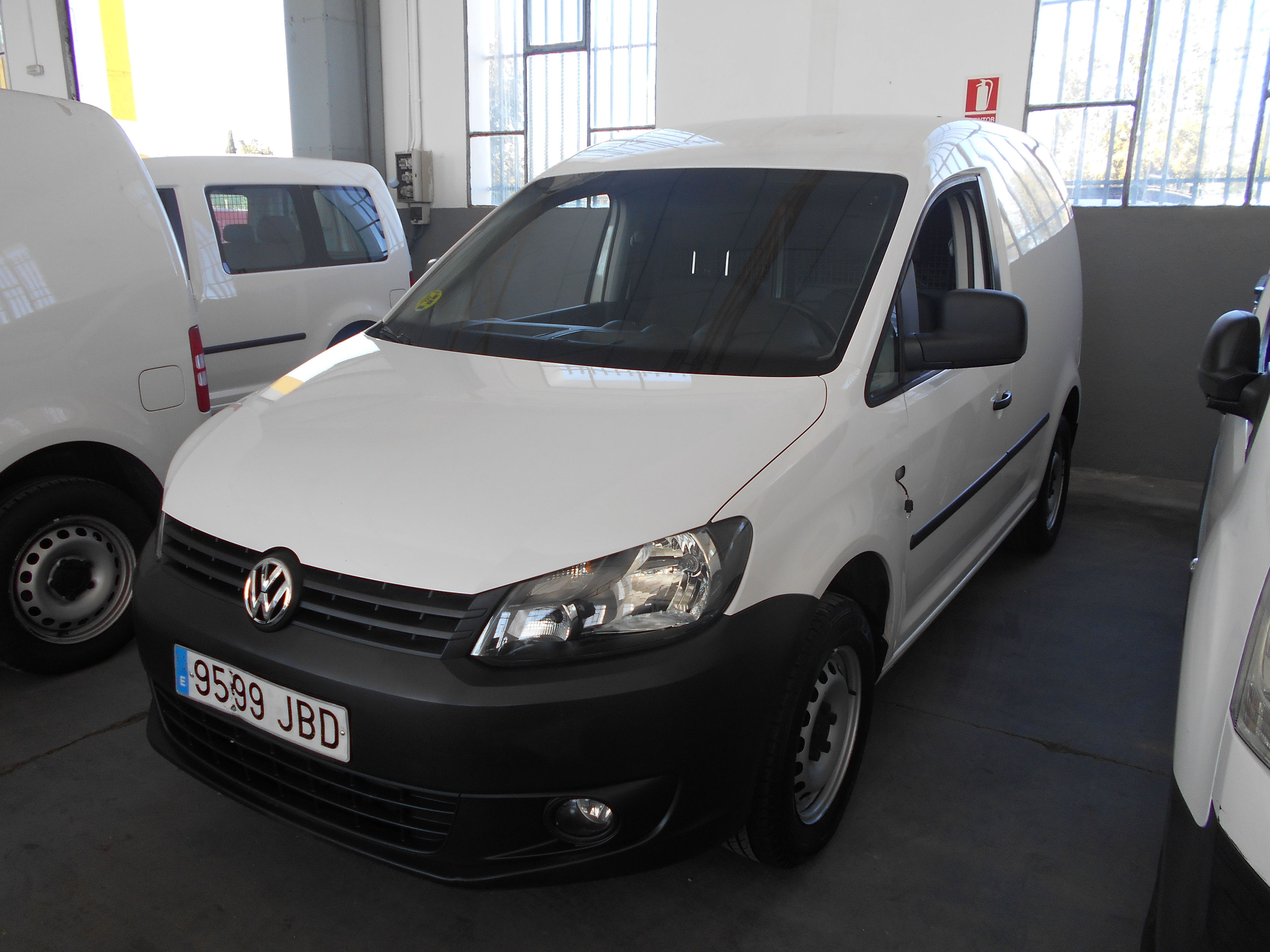 VOLKSWAGEN CADDY FURGON 2014 TDI 162.940 KILOMETROS: Stock de Furgonetas a Buen Precio VOLKSWAGEN CADDY FURGON 2014 TDI 162.940 KILOMETROS: Stock de Furgonetas a Buen Precio