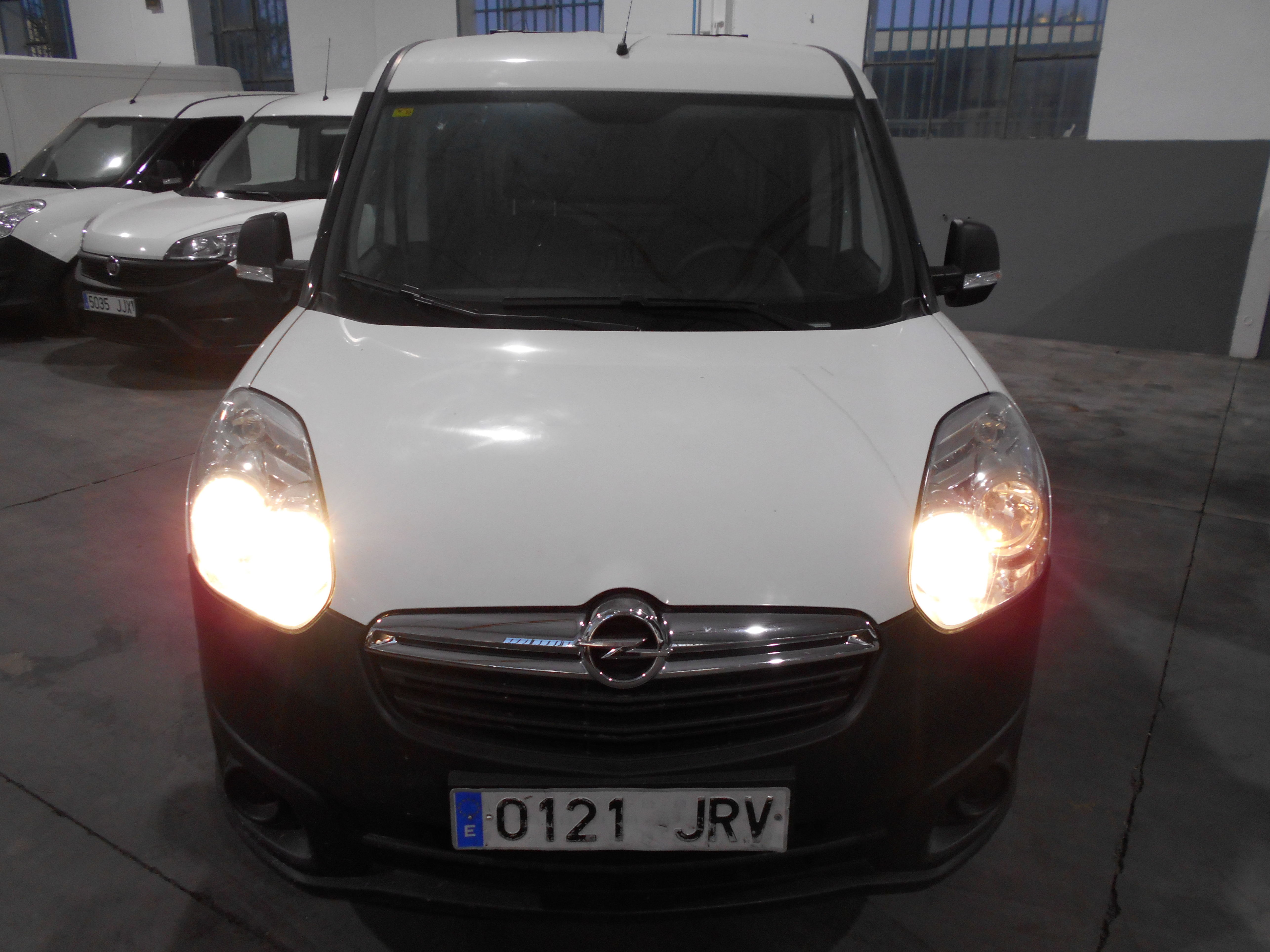 OPEL COMBO FURGON 2 PLAZAS 2015: Stock de Furgonetas a Buen Precio OPEL COMBO FURGON 2 PLAZAS 2015: Stock de Furgonetas a Buen Precio