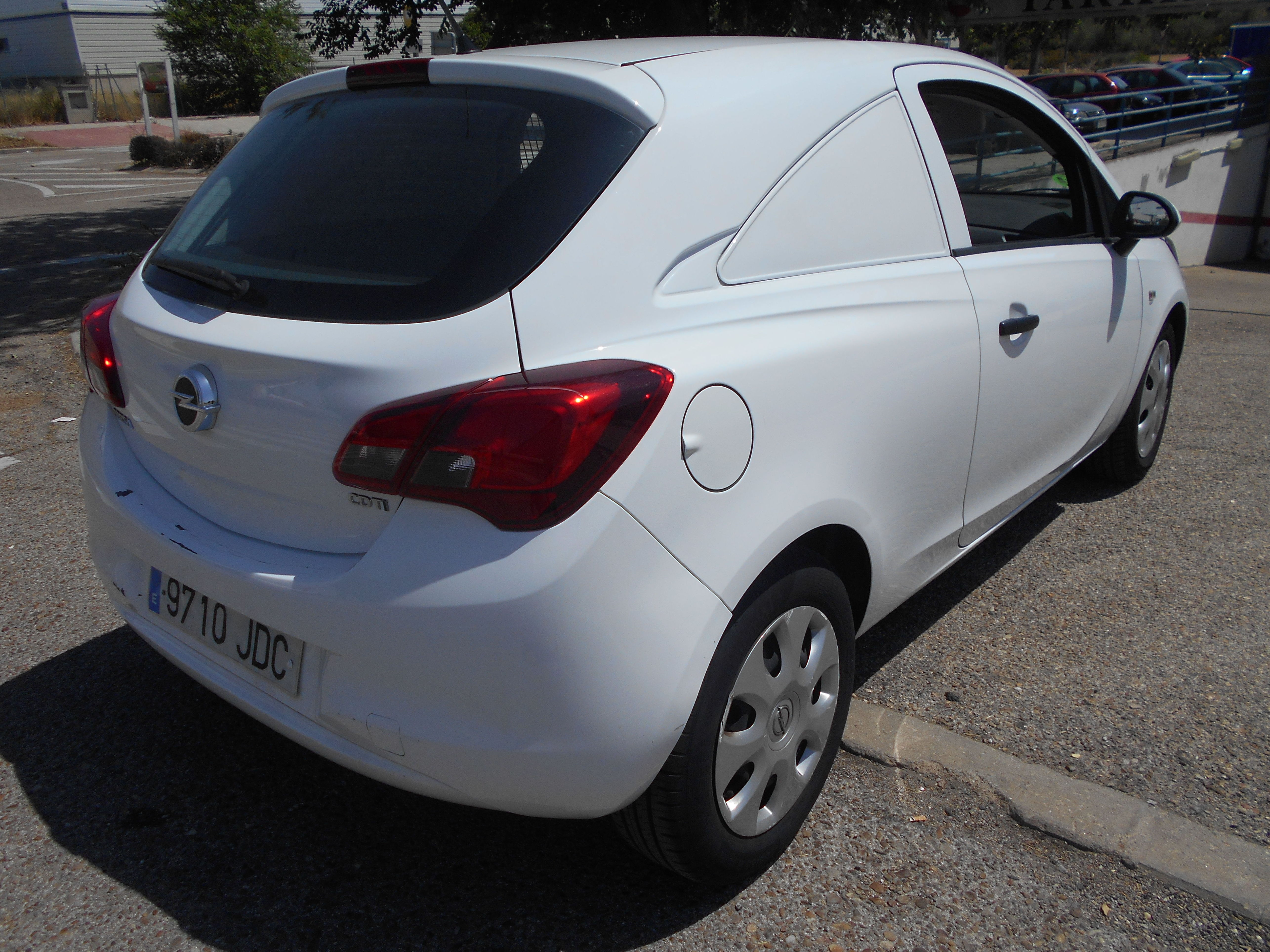 OPEL CORSA VAN 2 PLAZAS: Stock de Furgonetas a Buen Precio OPEL CORSA VAN 2 PLAZAS: Stock de Furgonetas a Buen Precio
