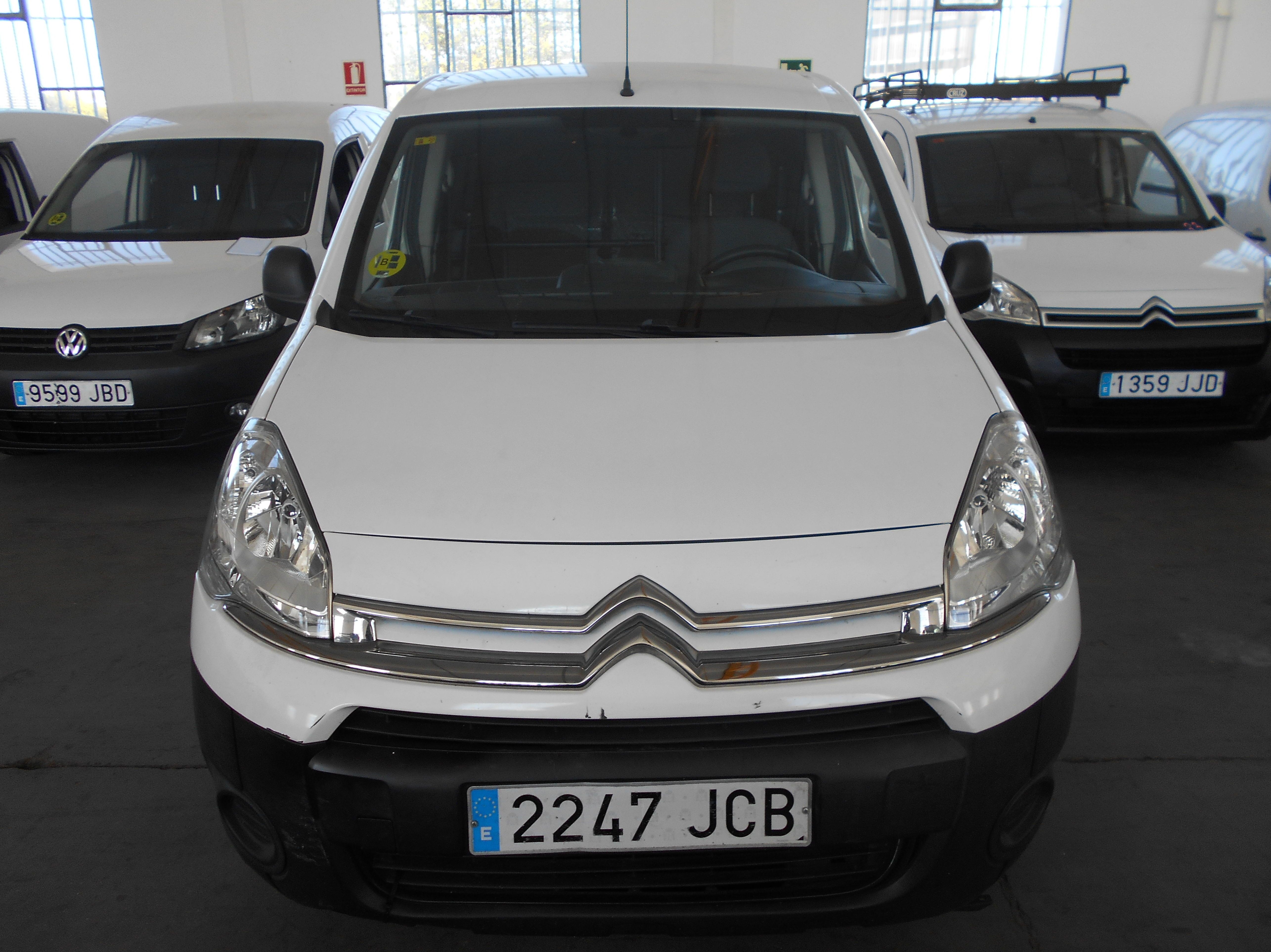 CITROEN BERLINGO FURGON 2015: Stock de Furgonetas a Buen Precio CITROEN BERLINGO FURGON 2015: Stock de Furgonetas a Buen Precio