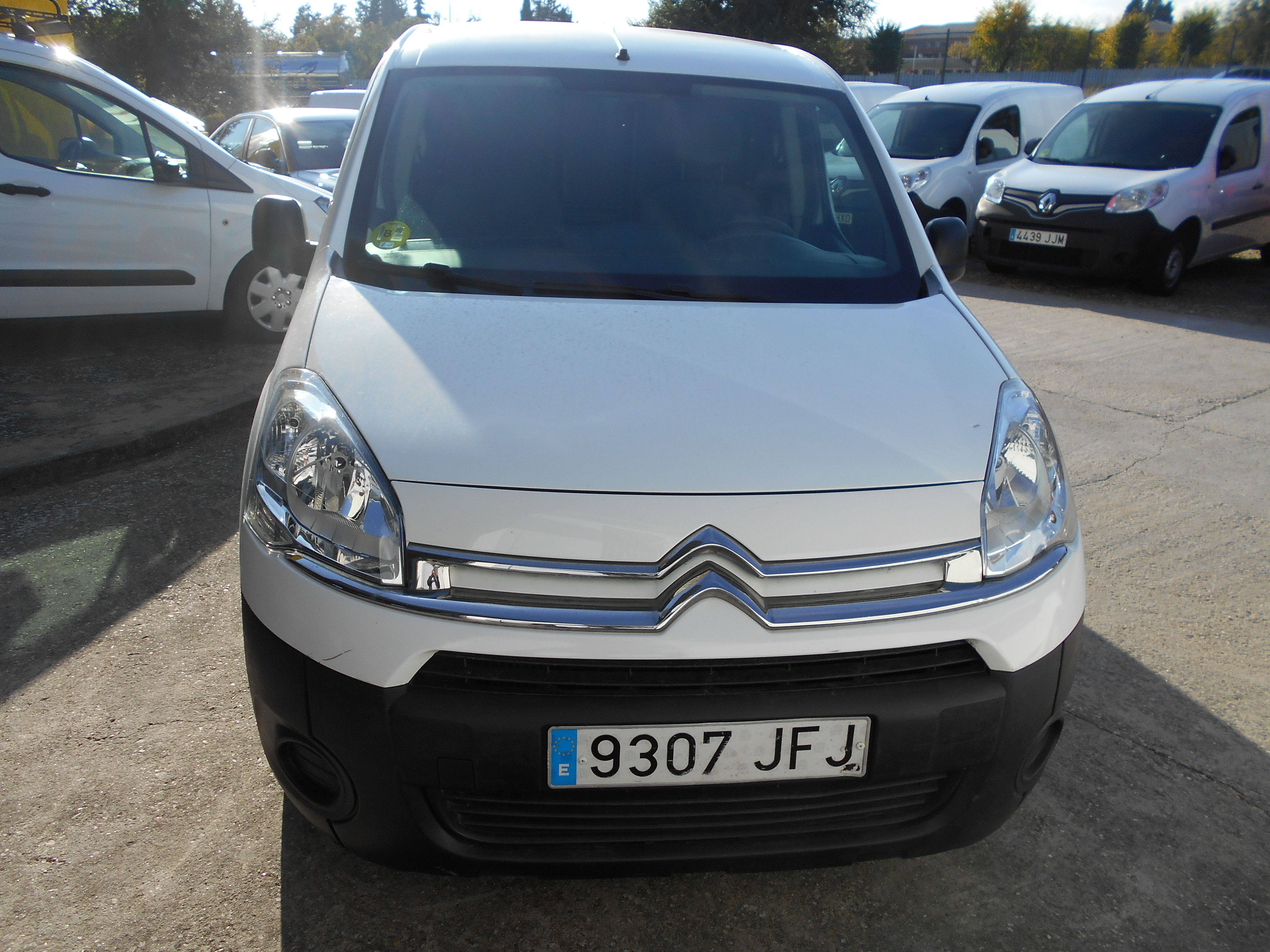 CITROEN BERLINGO HDI FURGON 2015: Stock de Furgonetas a Buen Precio CITROEN BERLINGO HDI FURGON 2015: Stock de Furgonetas a Buen Precio