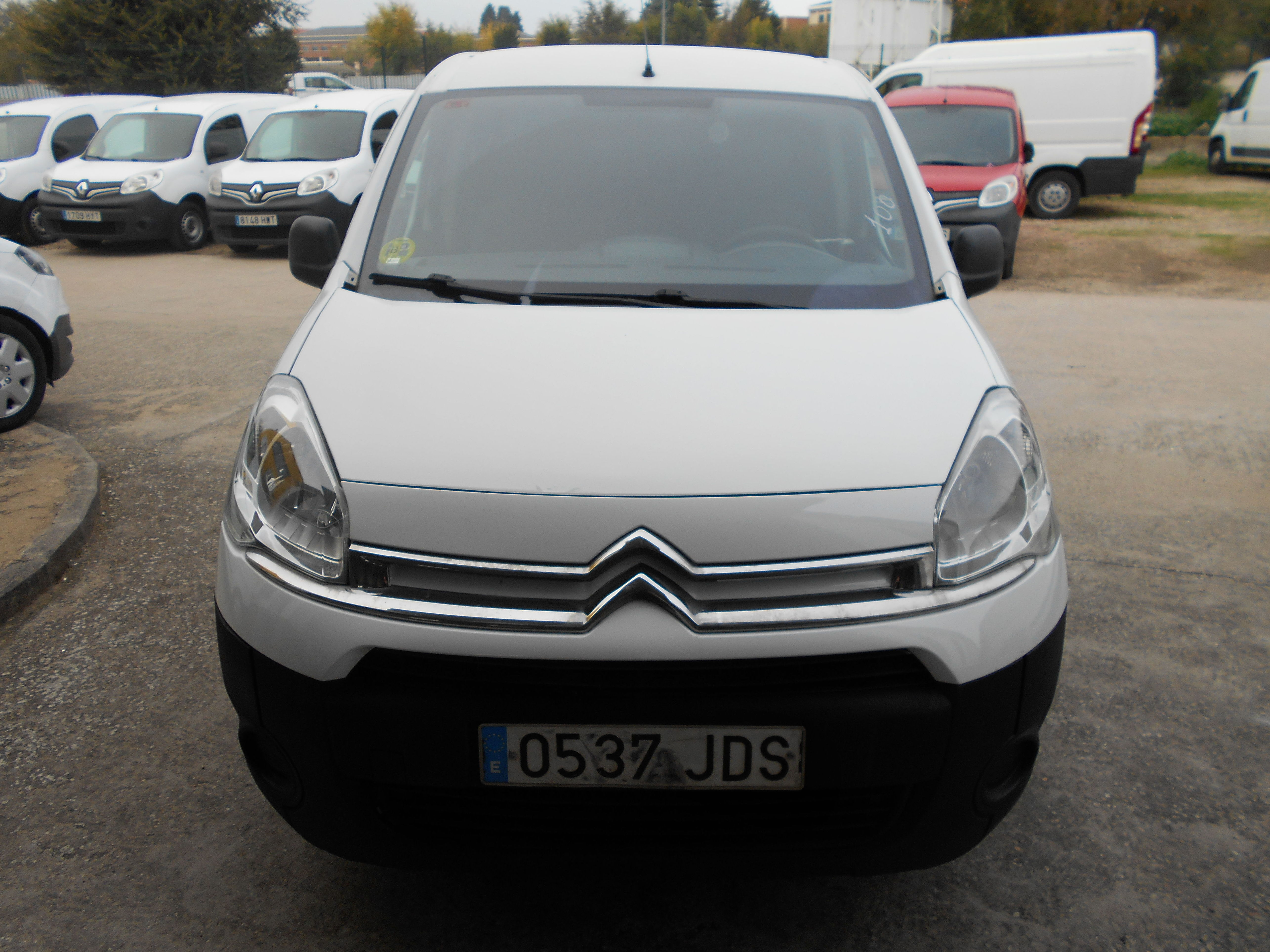 CITROEN BERLINGO FURGON 2015: Stock de Furgonetas a Buen Precio CITROEN BERLINGO FURGON 2015: Stock de Furgonetas a Buen Precio