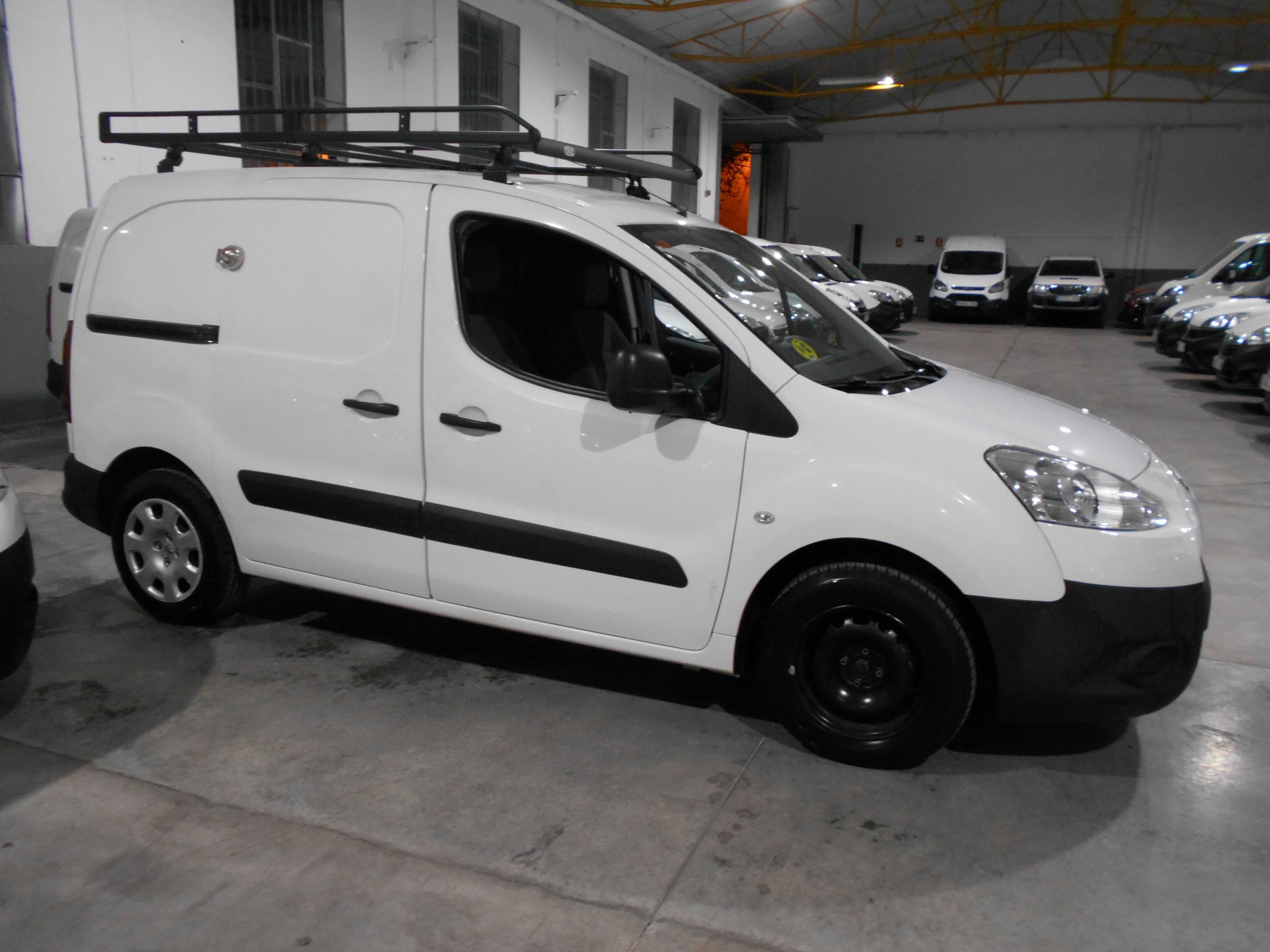 PEUGEOT PARTNER FURGON 2015: Stock de Furgonetas a Buen Precio PEUGEOT PARTNER FURGON 2015: Stock de Furgonetas a Buen Precio