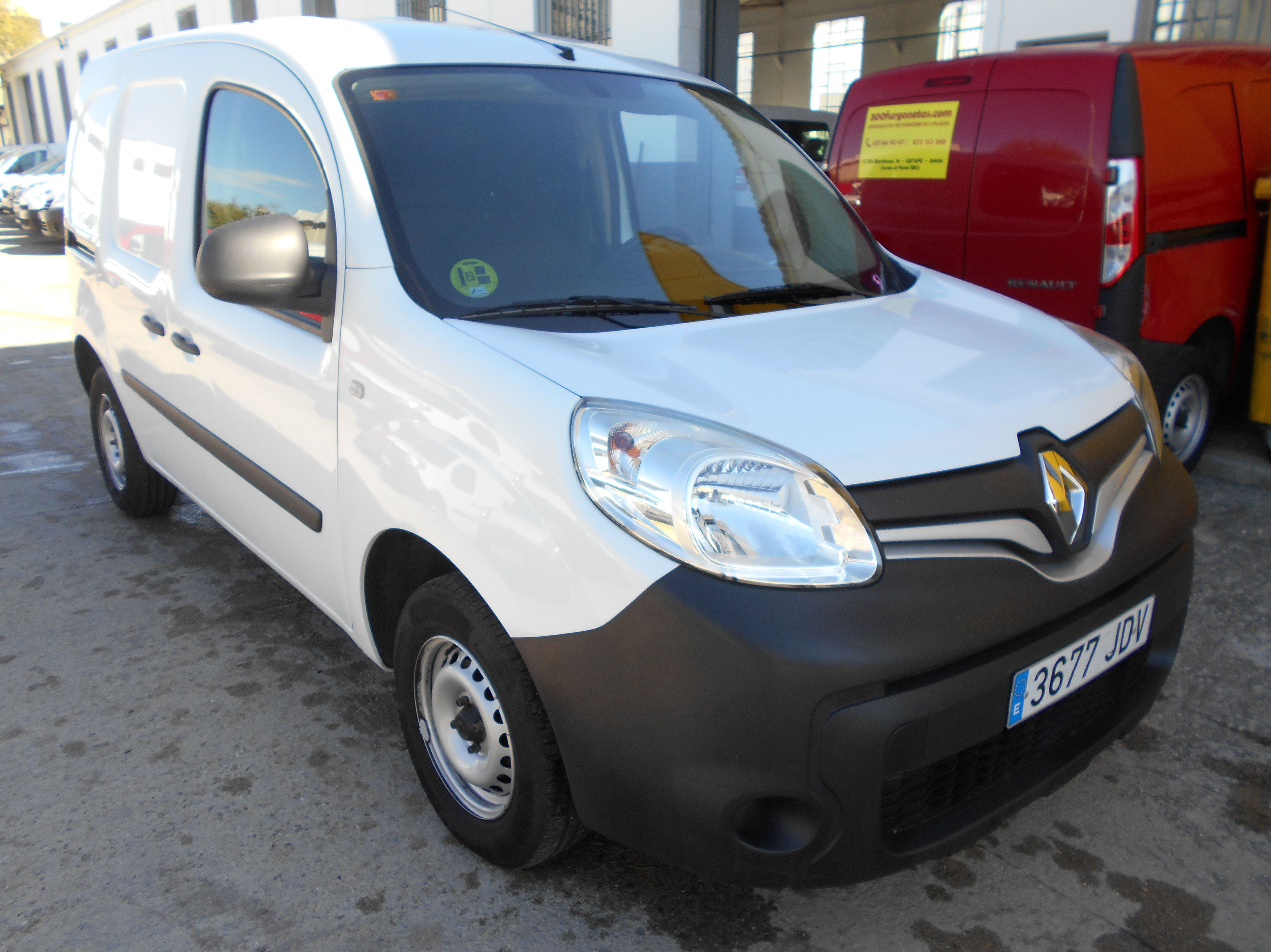 KANGOO FURGON 2015: Stock de Furgonetas a Buen Precio KANGOO FURGON 2015: Stock de Furgonetas a Buen Precio