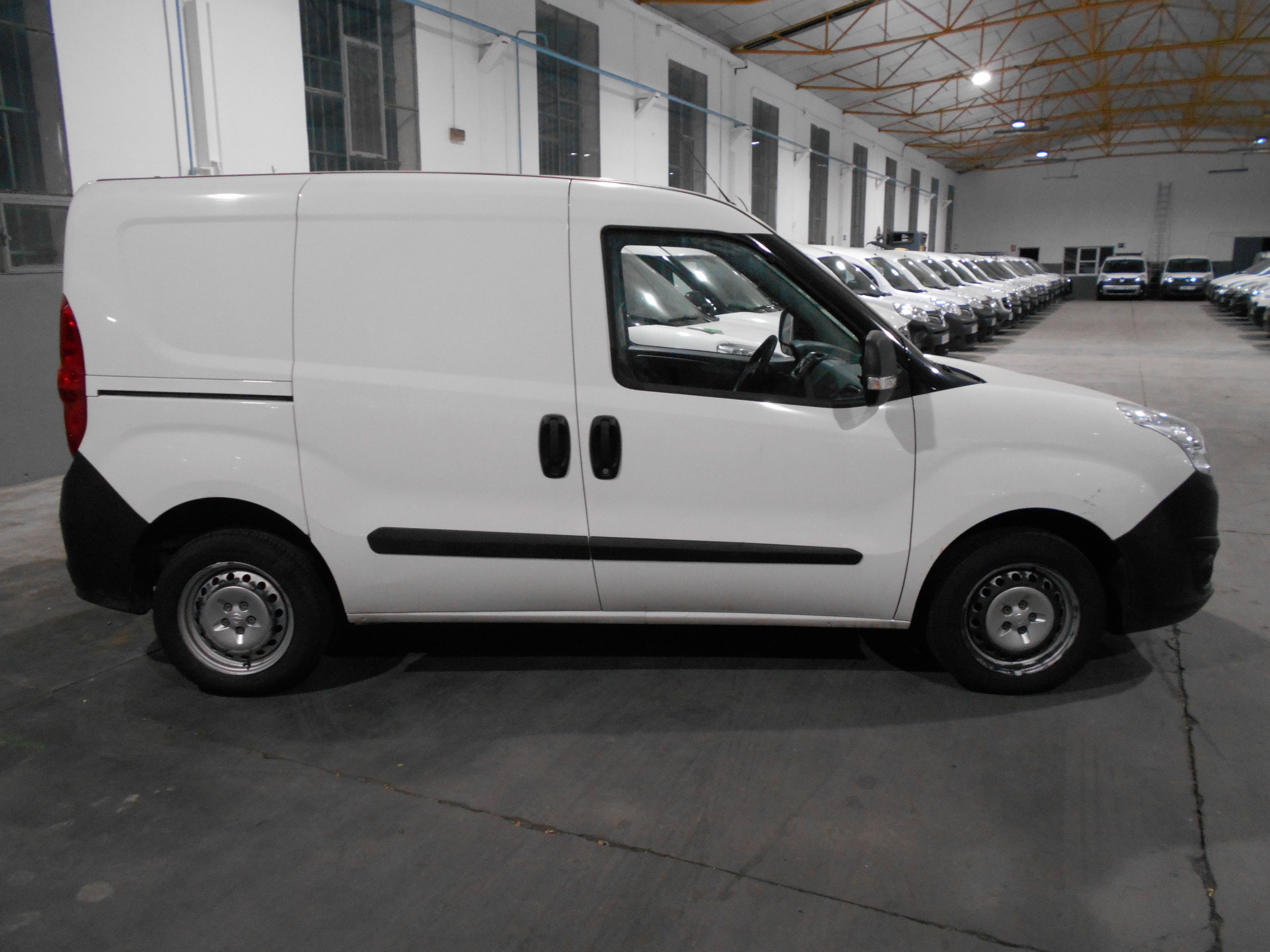 OPEL COMBO FURGON 2 PLAZAS 2015: Stock de Furgonetas a Buen Precio OPEL COMBO FURGON 2 PLAZAS 2015: Stock de Furgonetas a Buen Precio