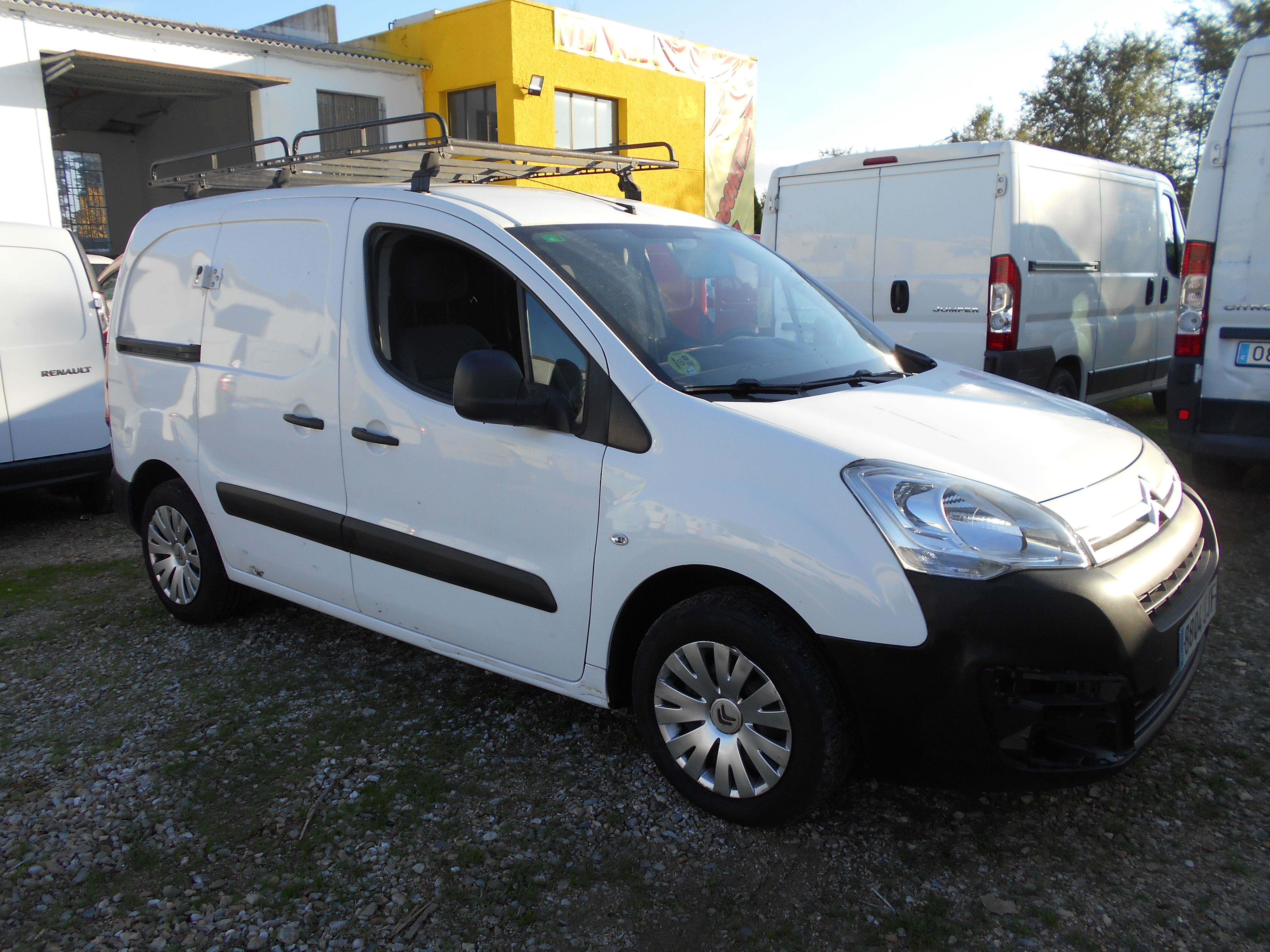 CITROEN BERLINGO HDI FURGON 2015. 92.341KM: Stock de Furgonetas a Buen Precio CITROEN BERLINGO HDI FURGON 2015. 92.341KM: Stock de Furgonetas a Buen Precio