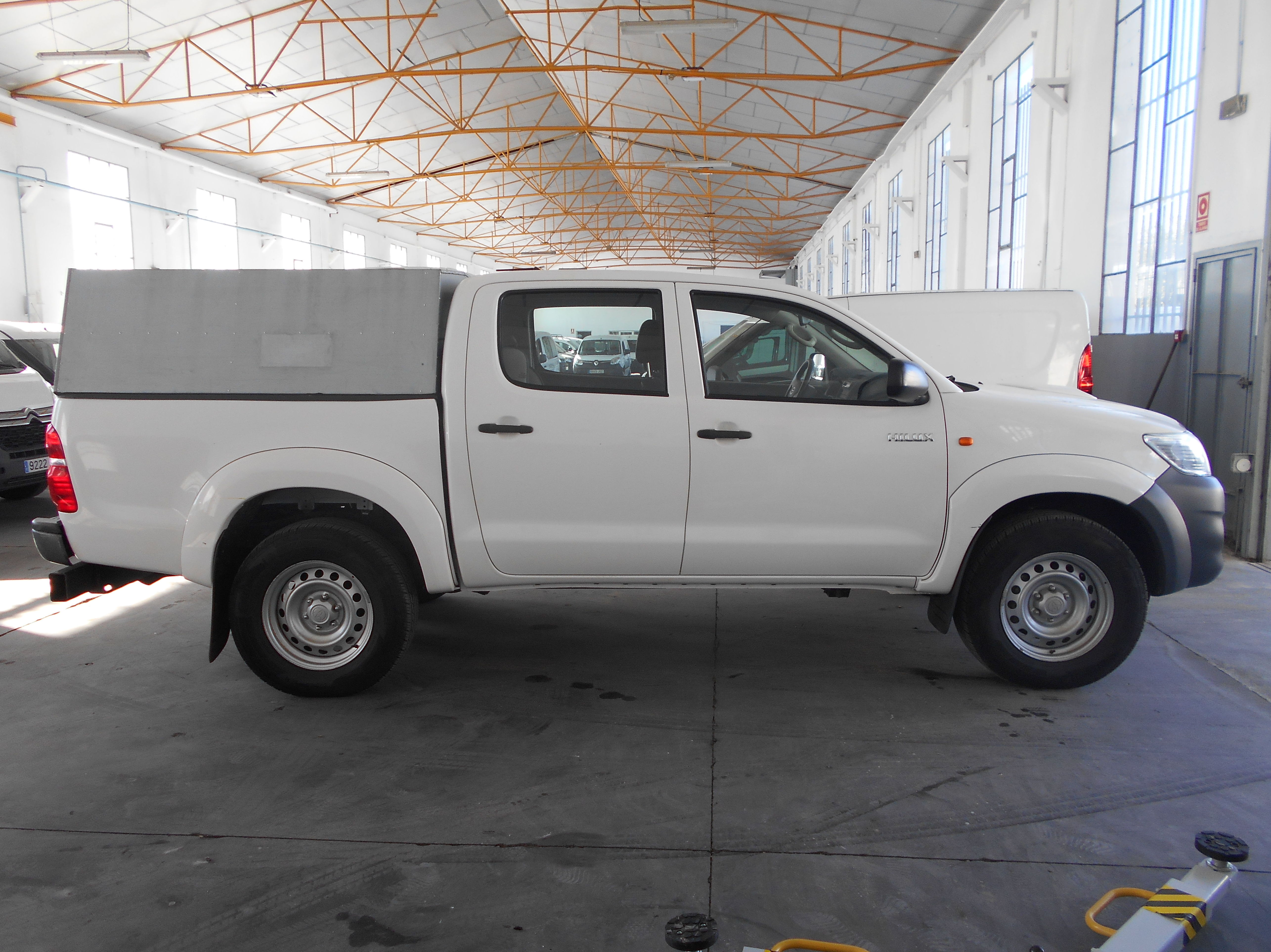 TOYOTA HYLUX,4X4 DOBLE CABINA 2015: Stock de Furgonetas a Buen Precio TOYOTA HYLUX,4X4 DOBLE CABINA 2015: Stock de Furgonetas a Buen Precio