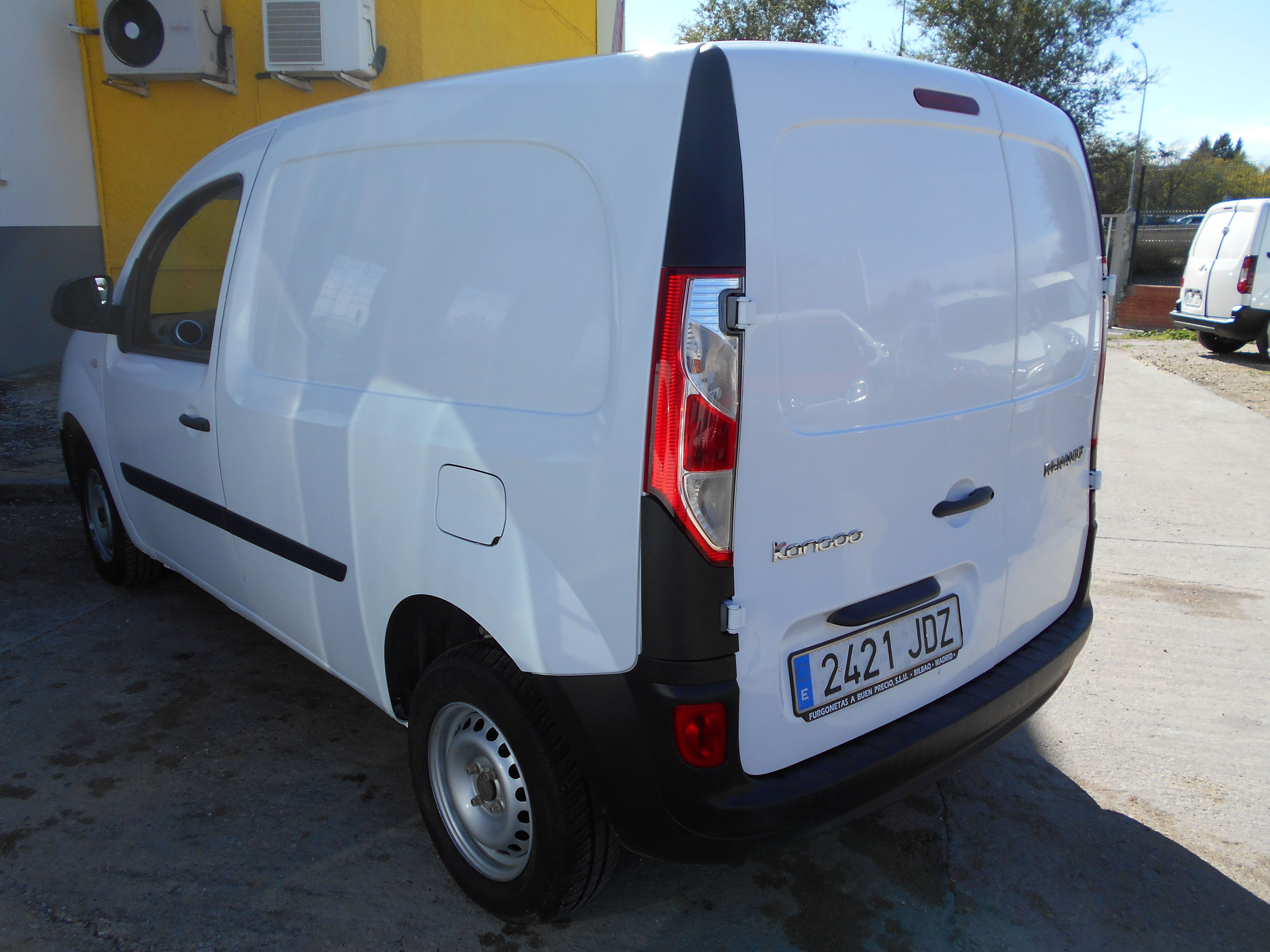 KANGOO FURGON 2015: Stock de Furgonetas a Buen Precio KANGOO FURGON 2015: Stock de Furgonetas a Buen Precio