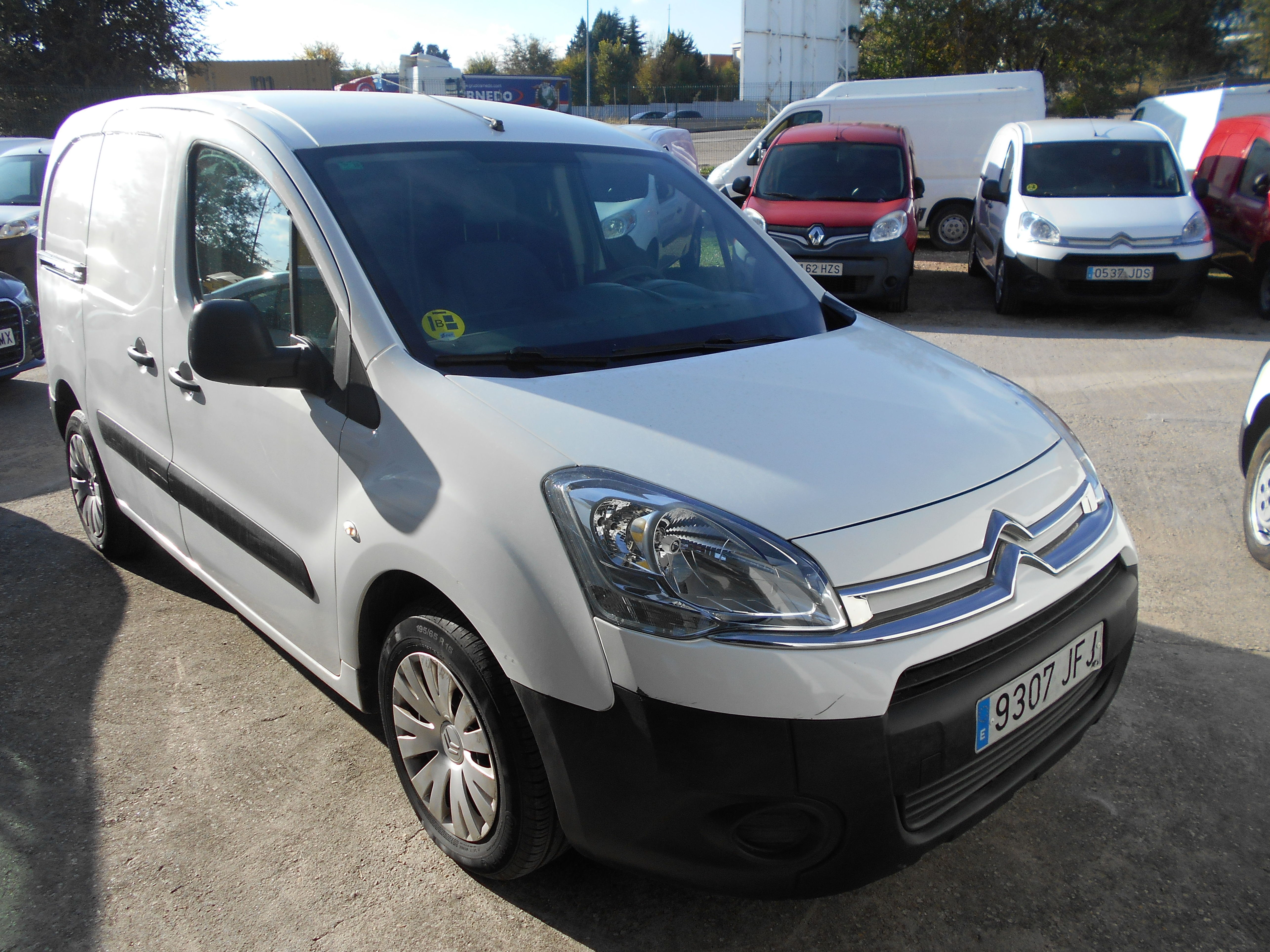 CITROEN BERLINGO HDI FURGON 2015: Stock de Furgonetas a Buen Precio CITROEN BERLINGO HDI FURGON 2015: Stock de Furgonetas a Buen Precio