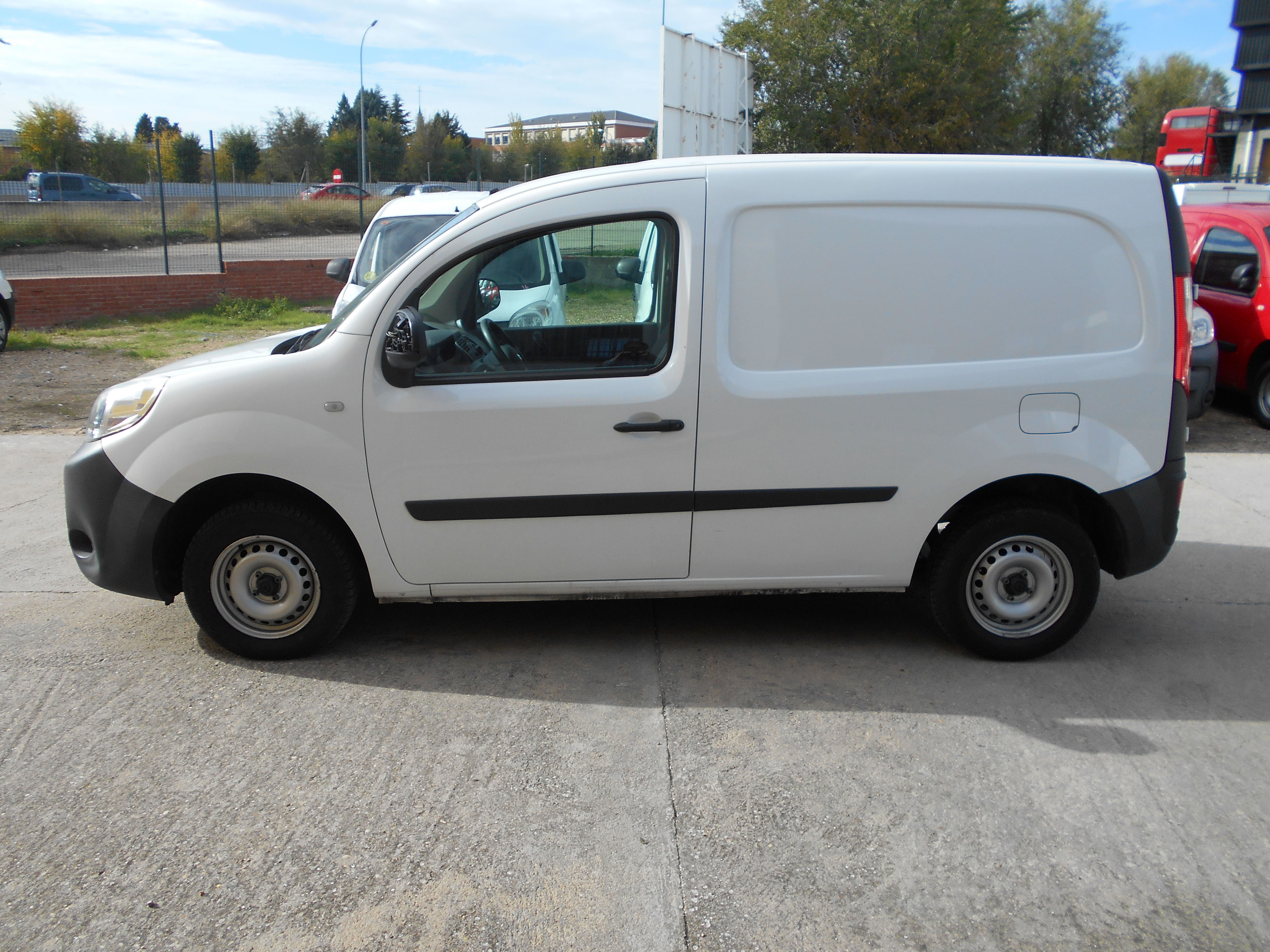 RENAULT KANGOO DCI FURGON 2014: Stock de Furgonetas a Buen Precio RENAULT KANGOO DCI FURGON 2014: Stock de Furgonetas a Buen Precio