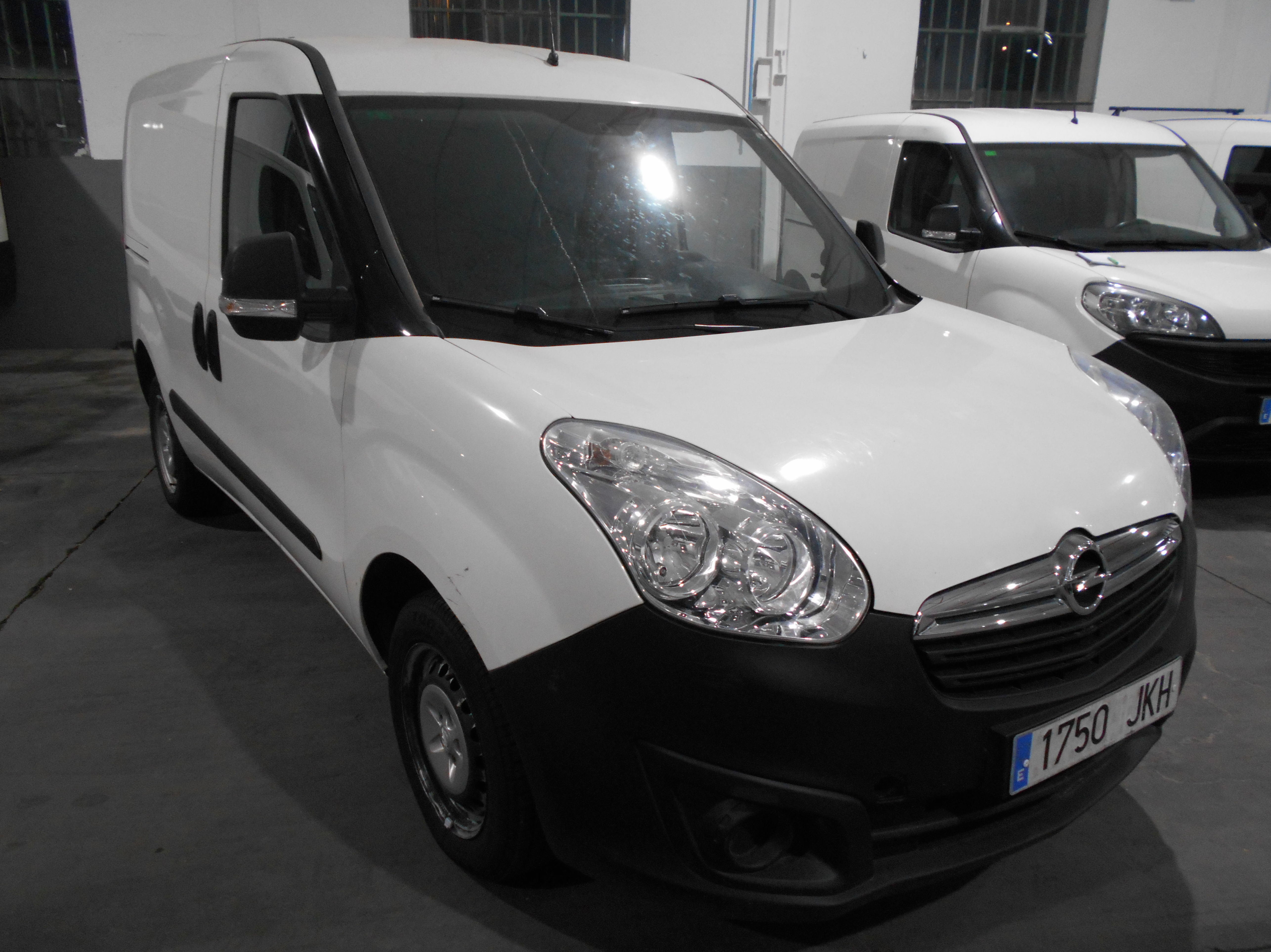 OPEL COMBO FURGON 2 PLAZAS 2015: Stock de Furgonetas a Buen Precio OPEL COMBO FURGON 2 PLAZAS 2015: Stock de Furgonetas a Buen Precio