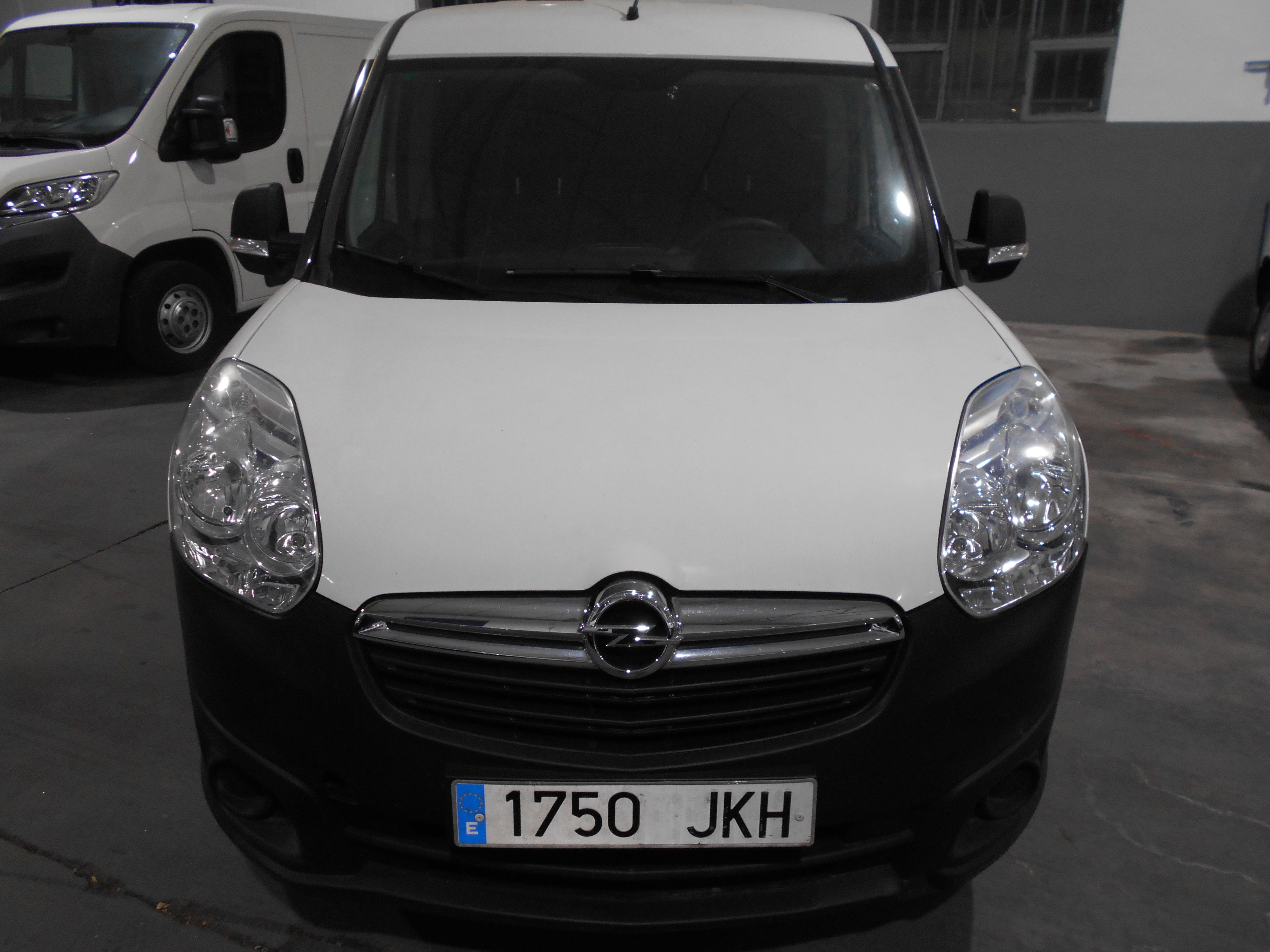 OPEL COMBO FURGON 2 PLAZAS 2015: Stock de Furgonetas a Buen Precio OPEL COMBO FURGON 2 PLAZAS 2015: Stock de Furgonetas a Buen Precio