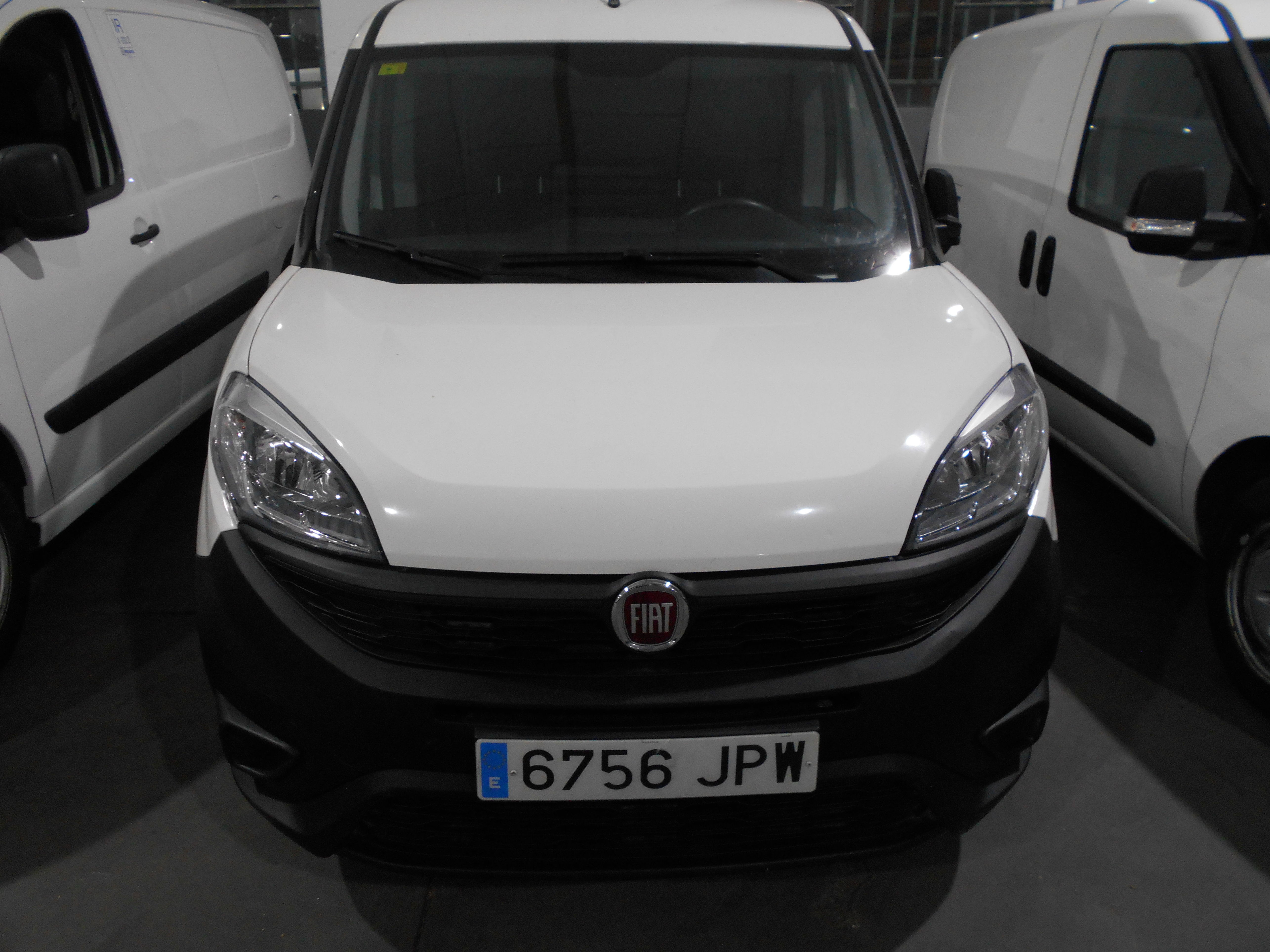 FIAT DOBLO FURGON 2015: Stock de Furgonetas a Buen Precio FIAT DOBLO FURGON 2015: Stock de Furgonetas a Buen Precio