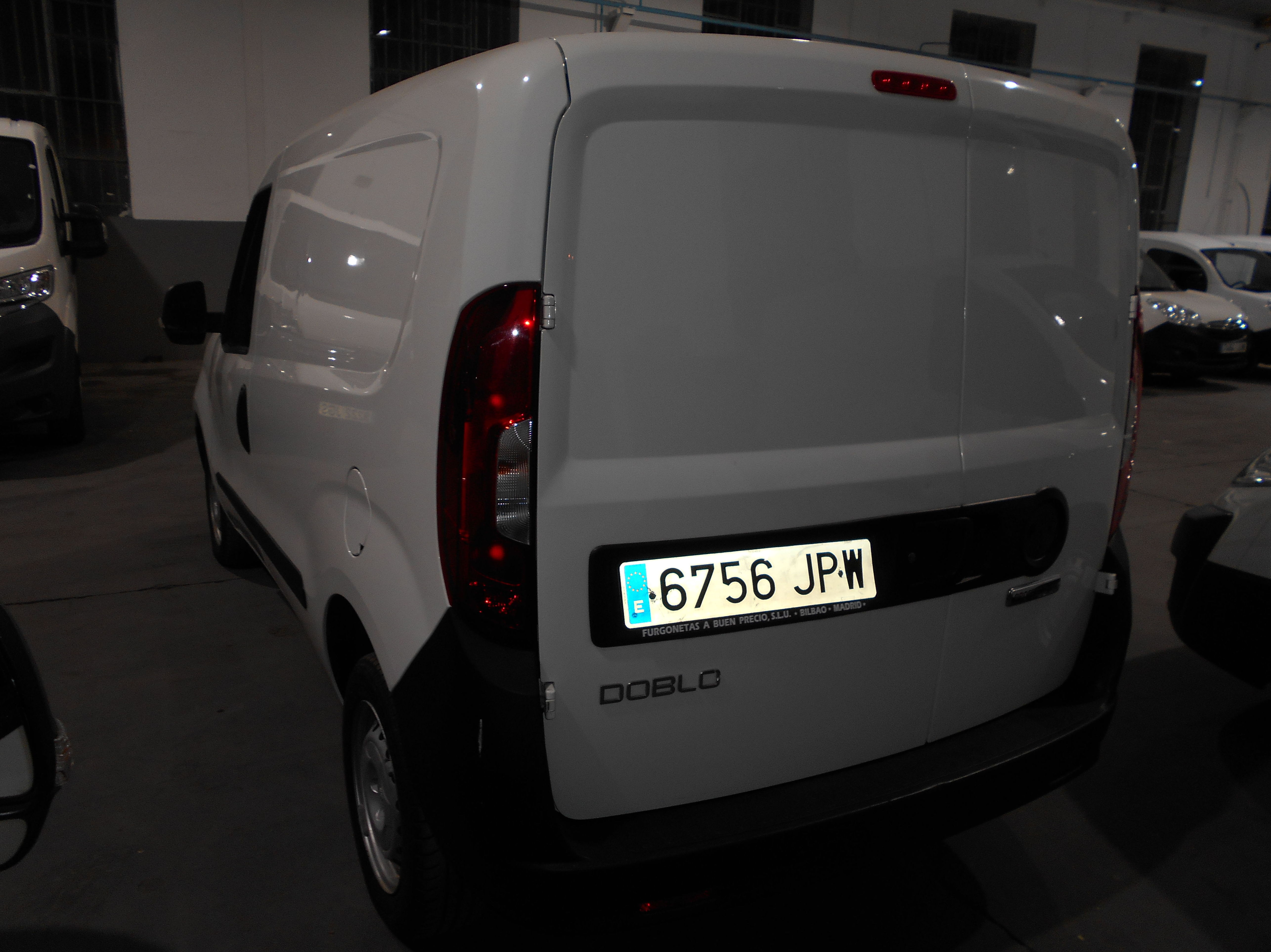 FIAT DOBLO FURGON 2015: Stock de Furgonetas a Buen Precio FIAT DOBLO FURGON 2015: Stock de Furgonetas a Buen Precio