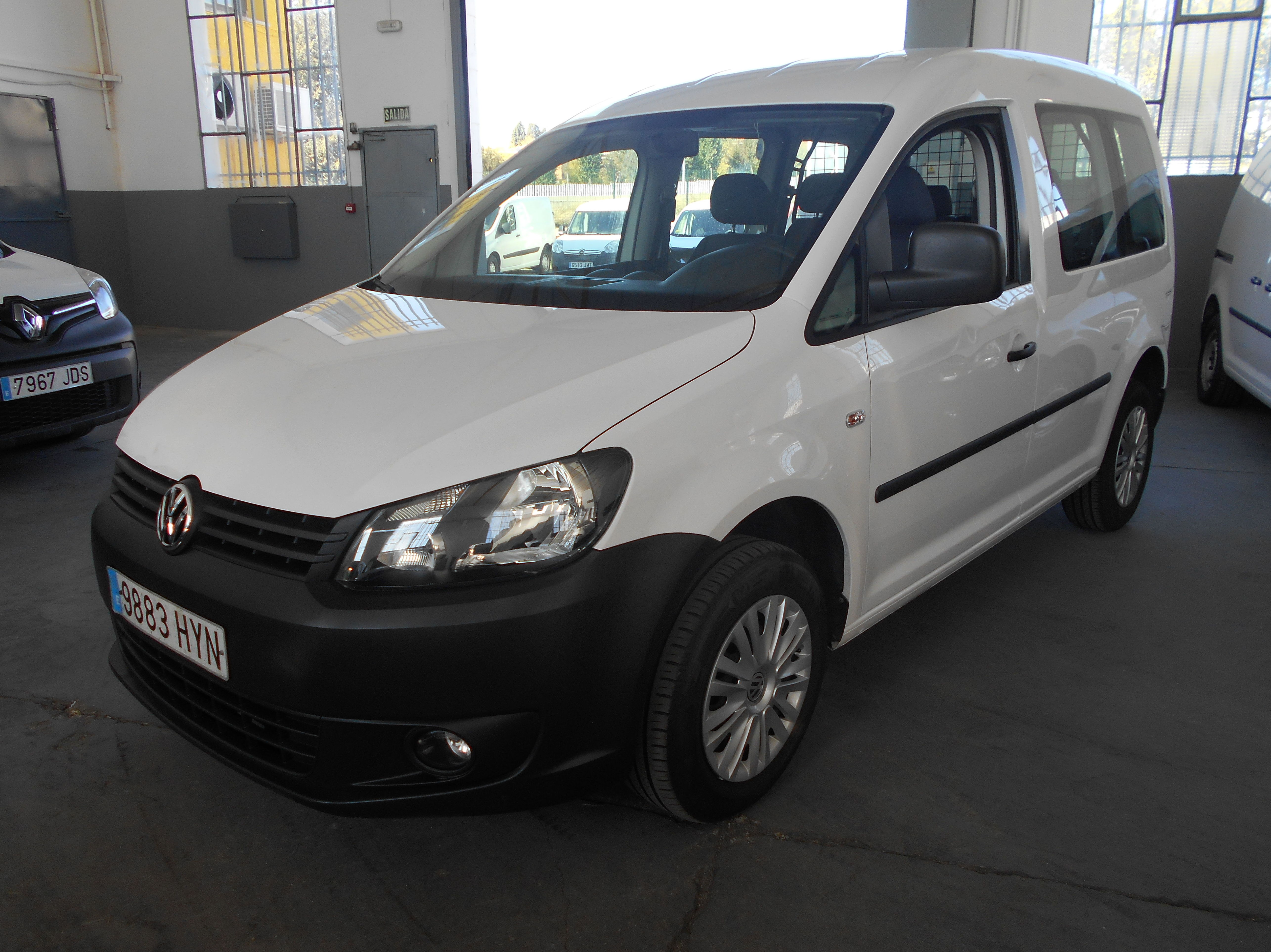VOLKSWAGEN CADDY TDI COMBI 5 PLAZAS : Stock de Furgonetas a Buen Precio VOLKSWAGEN CADDY TDI COMBI 5 PLAZAS : Stock de Furgonetas a Buen Precio