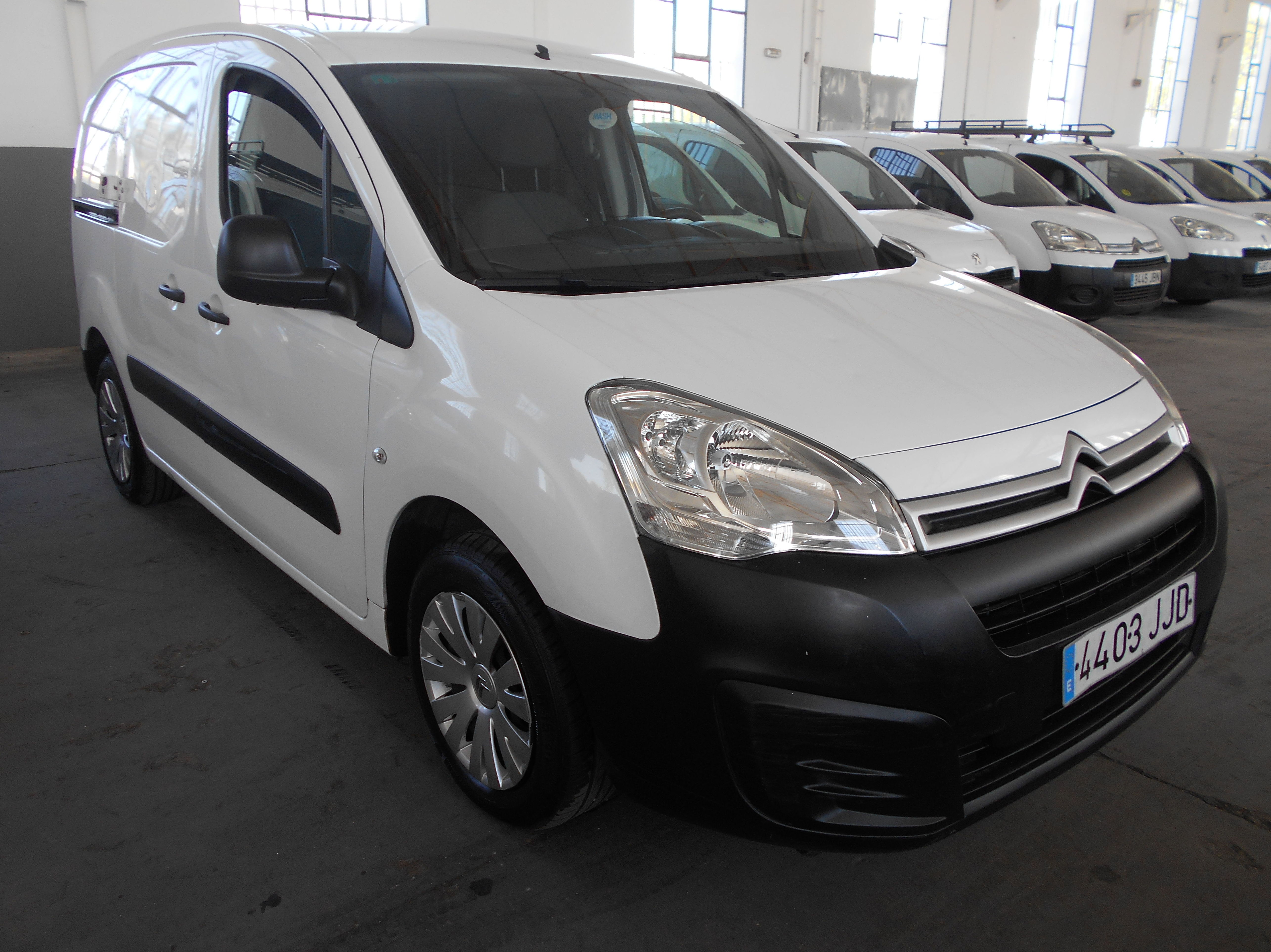 CITROEN BERLINGO FURGON 2015: Stock de Furgonetas a Buen Precio CITROEN BERLINGO FURGON 2015: Stock de Furgonetas a Buen Precio