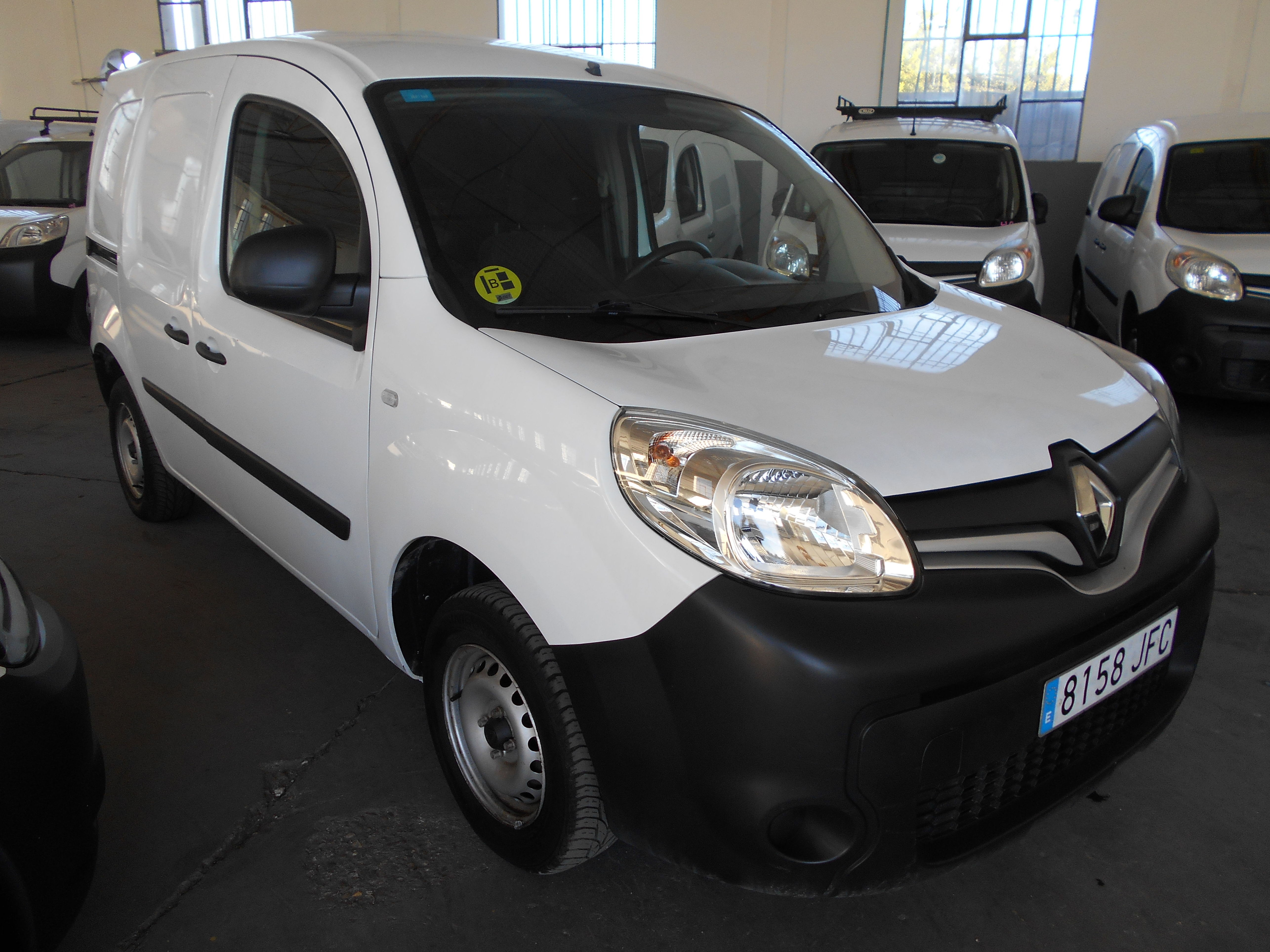 RENAULT KANGOO 2015 FURGON 2 PLAZAS: Stock de Furgonetas a Buen Precio RENAULT KANGOO 2015 FURGON 2 PLAZAS: Stock de Furgonetas a Buen Precio