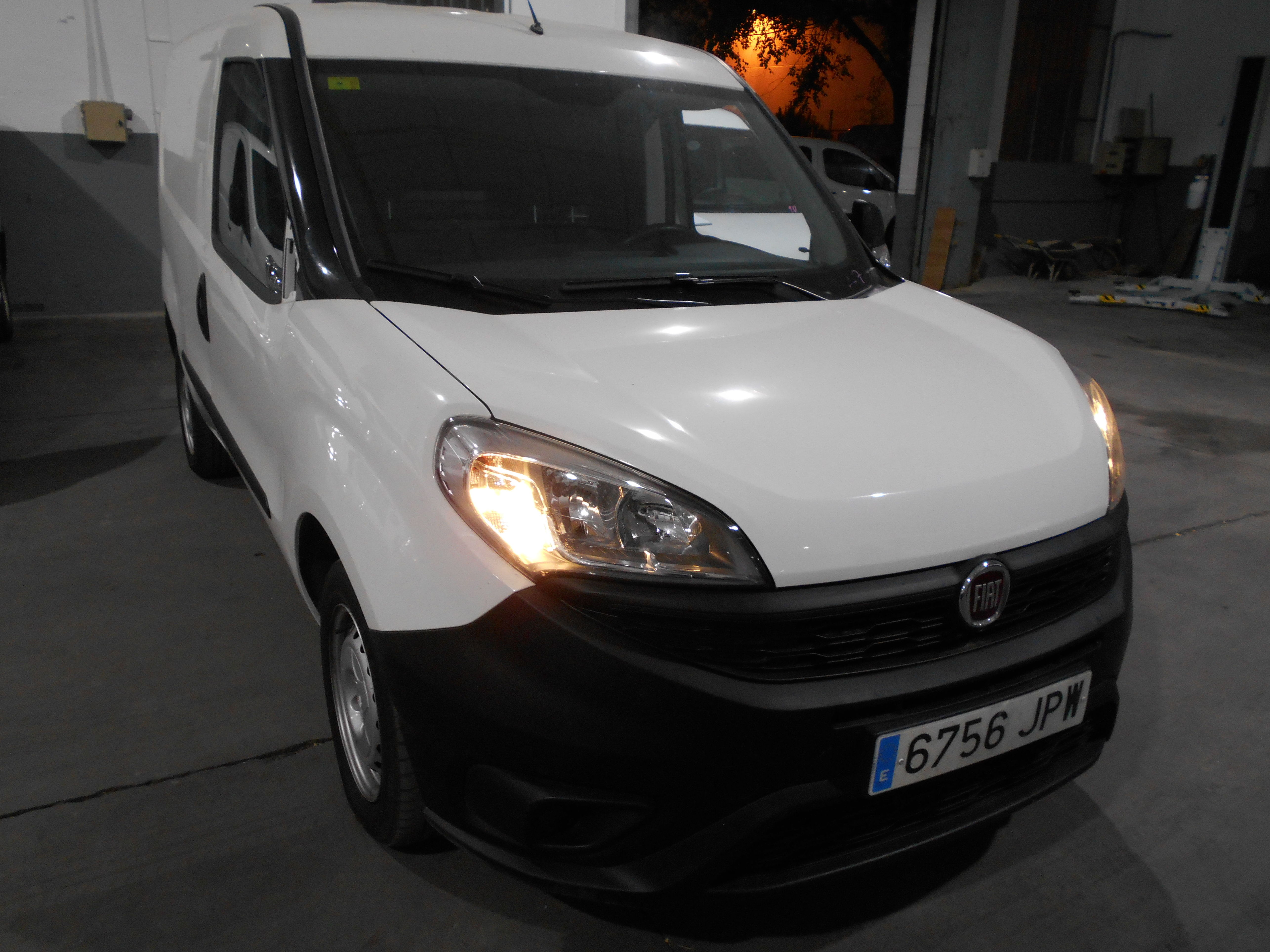 FIAT DOBLO FURGON 2015: Stock de Furgonetas a Buen Precio FIAT DOBLO FURGON 2015: Stock de Furgonetas a Buen Precio