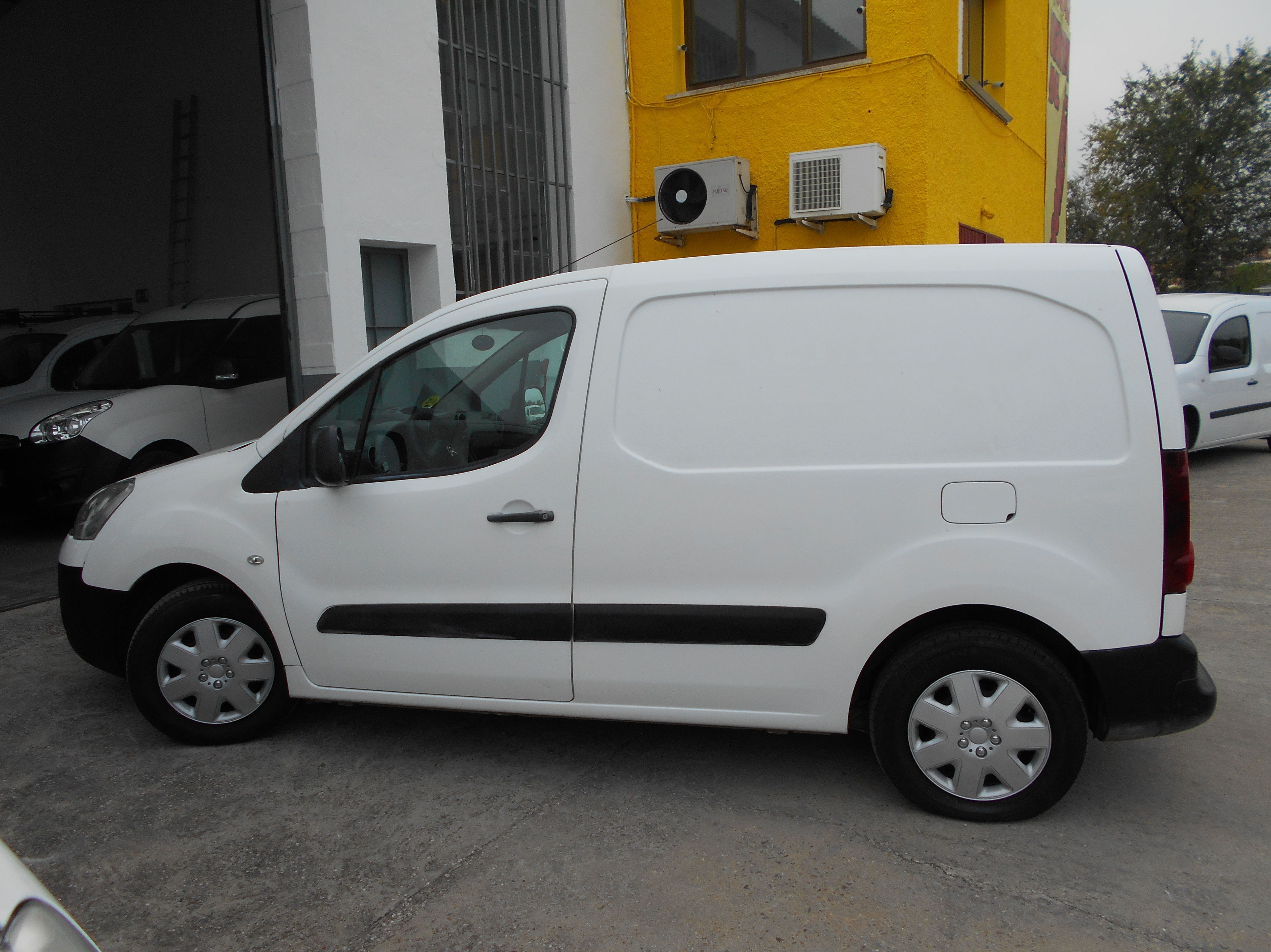 CITROEN BERLINGO FURGON 2015: Stock de Furgonetas a Buen Precio CITROEN BERLINGO FURGON 2015: Stock de Furgonetas a Buen Precio
