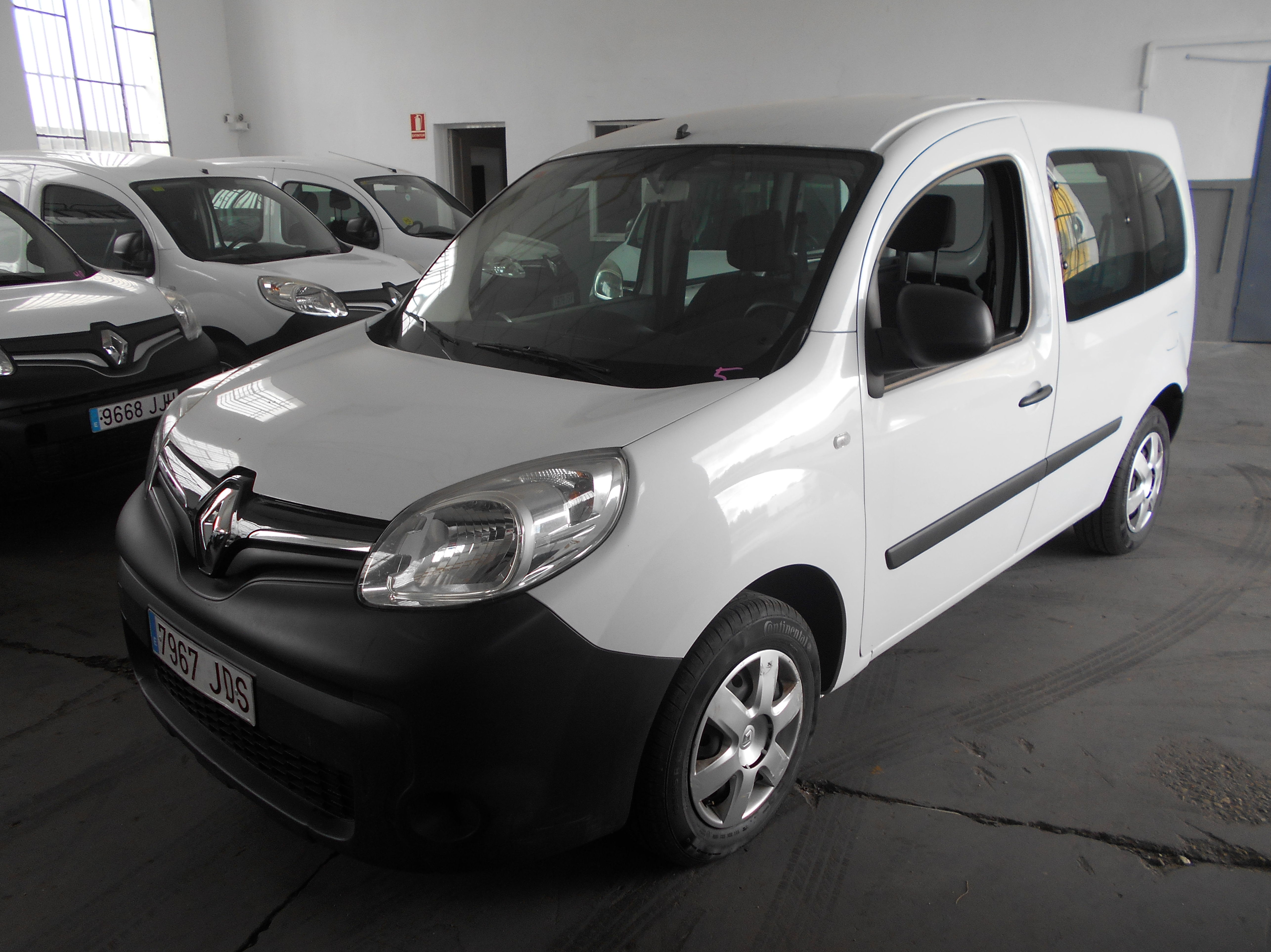 RENAULT KANGOO 5 PLAZAS 2015: Stock de Furgonetas a Buen Precio RENAULT KANGOO 5 PLAZAS 2015: Stock de Furgonetas a Buen Precio
