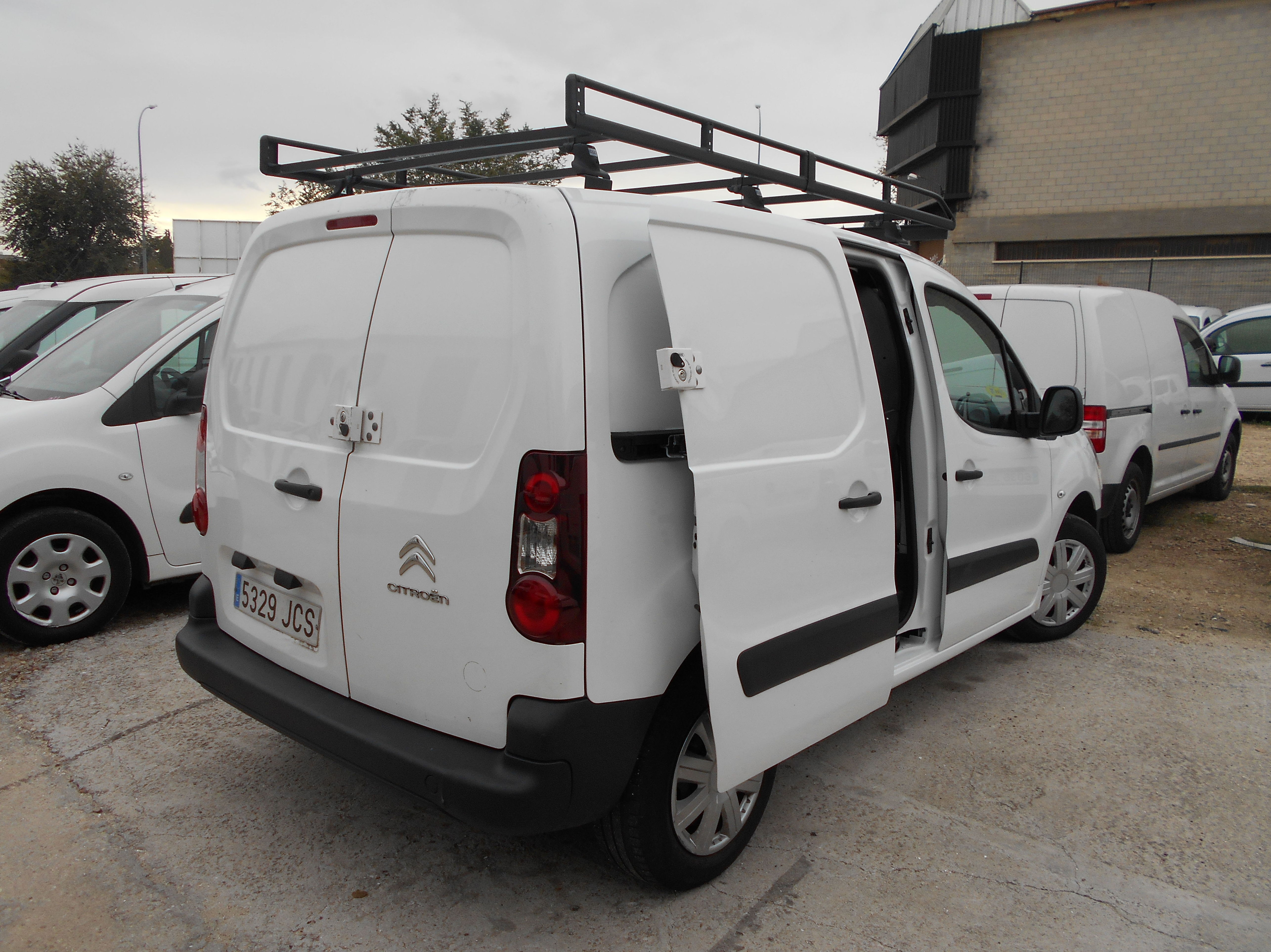 CITROEN BERLINGO HDI FURGON 2015: Stock de Furgonetas a Buen Precio CITROEN BERLINGO HDI FURGON 2015: Stock de Furgonetas a Buen Precio