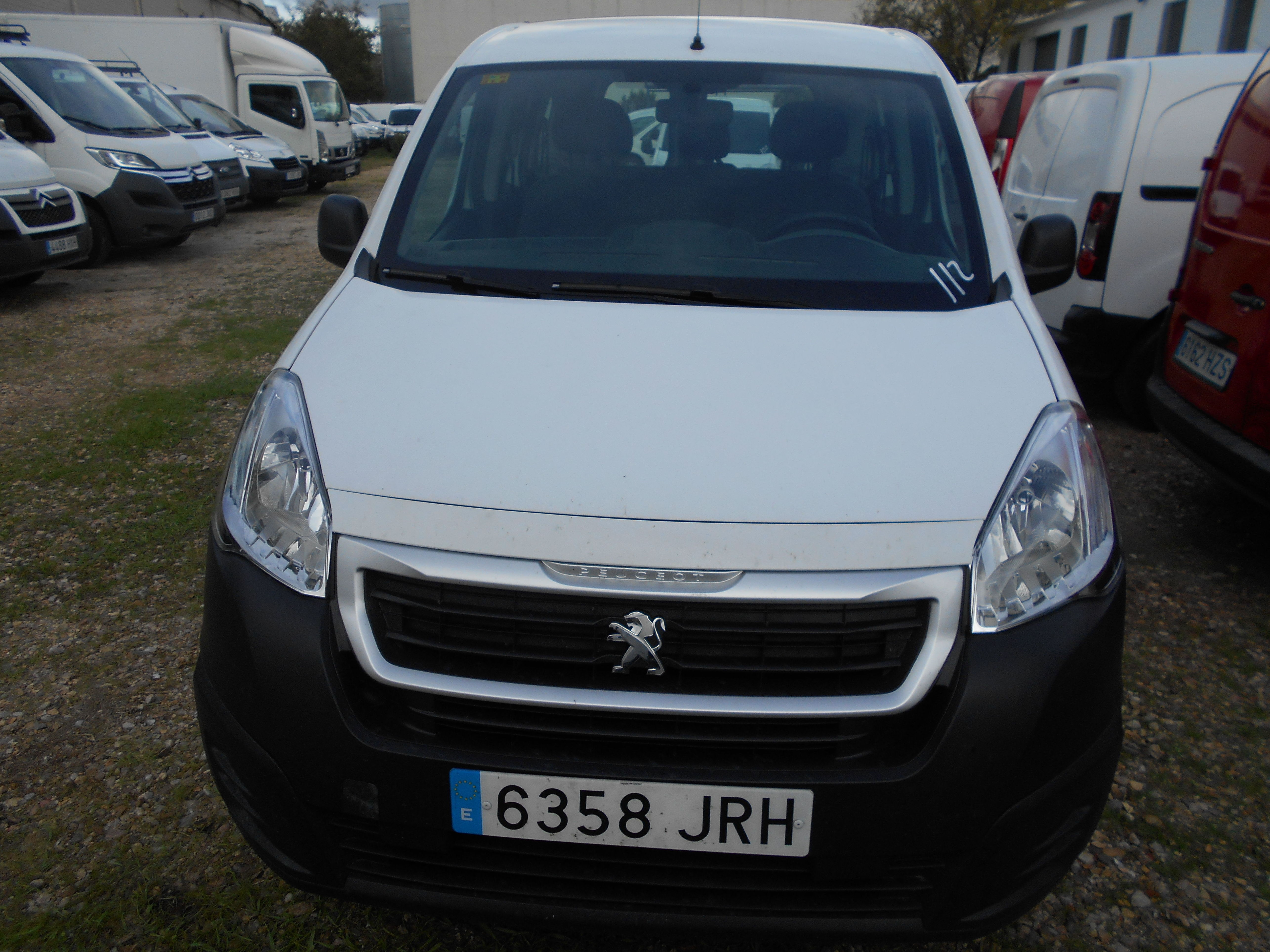 PEUGEOT PARTNER HDI 5 PLAZAS 2016: Stock de Furgonetas a Buen Precio PEUGEOT PARTNER HDI 5 PLAZAS 2016: Stock de Furgonetas a Buen Precio